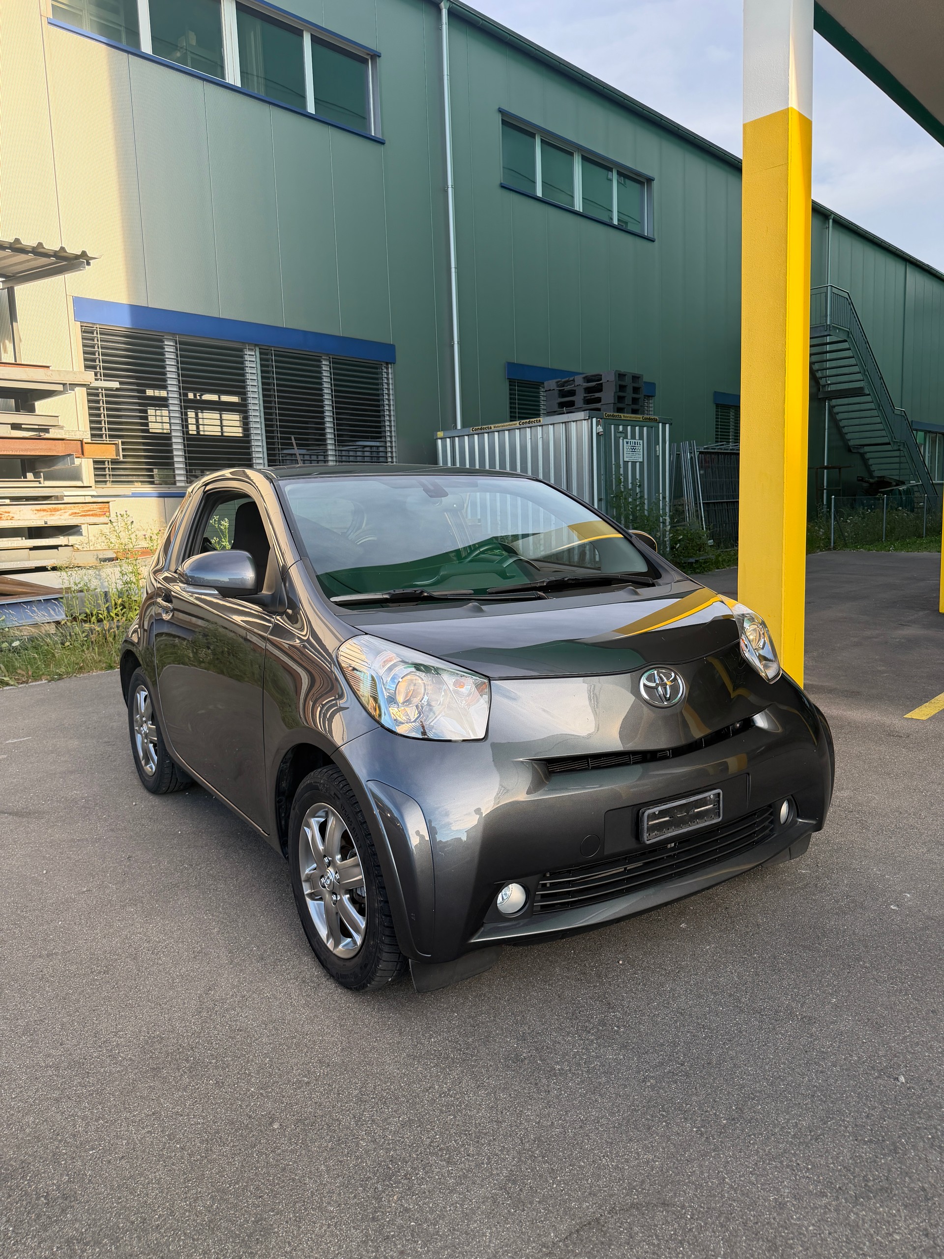 TOYOTA iQ 1.0 VVT-i Eco-image-0