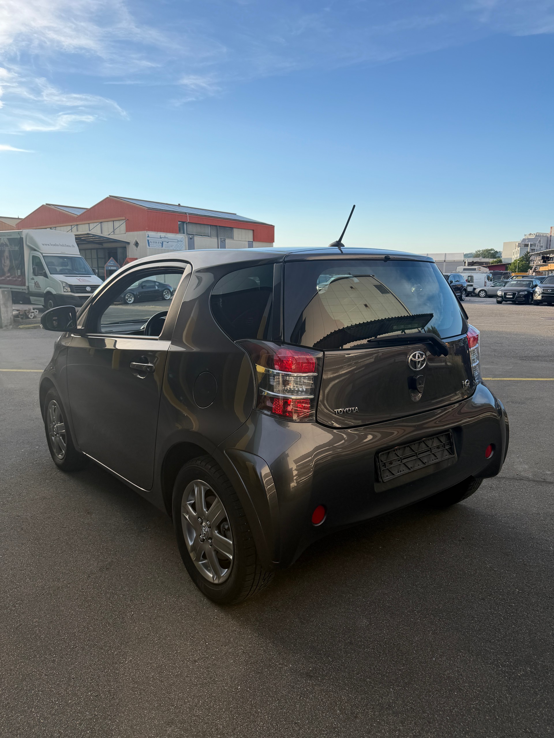 TOYOTA iQ 1.0 VVT-i Eco-image-4