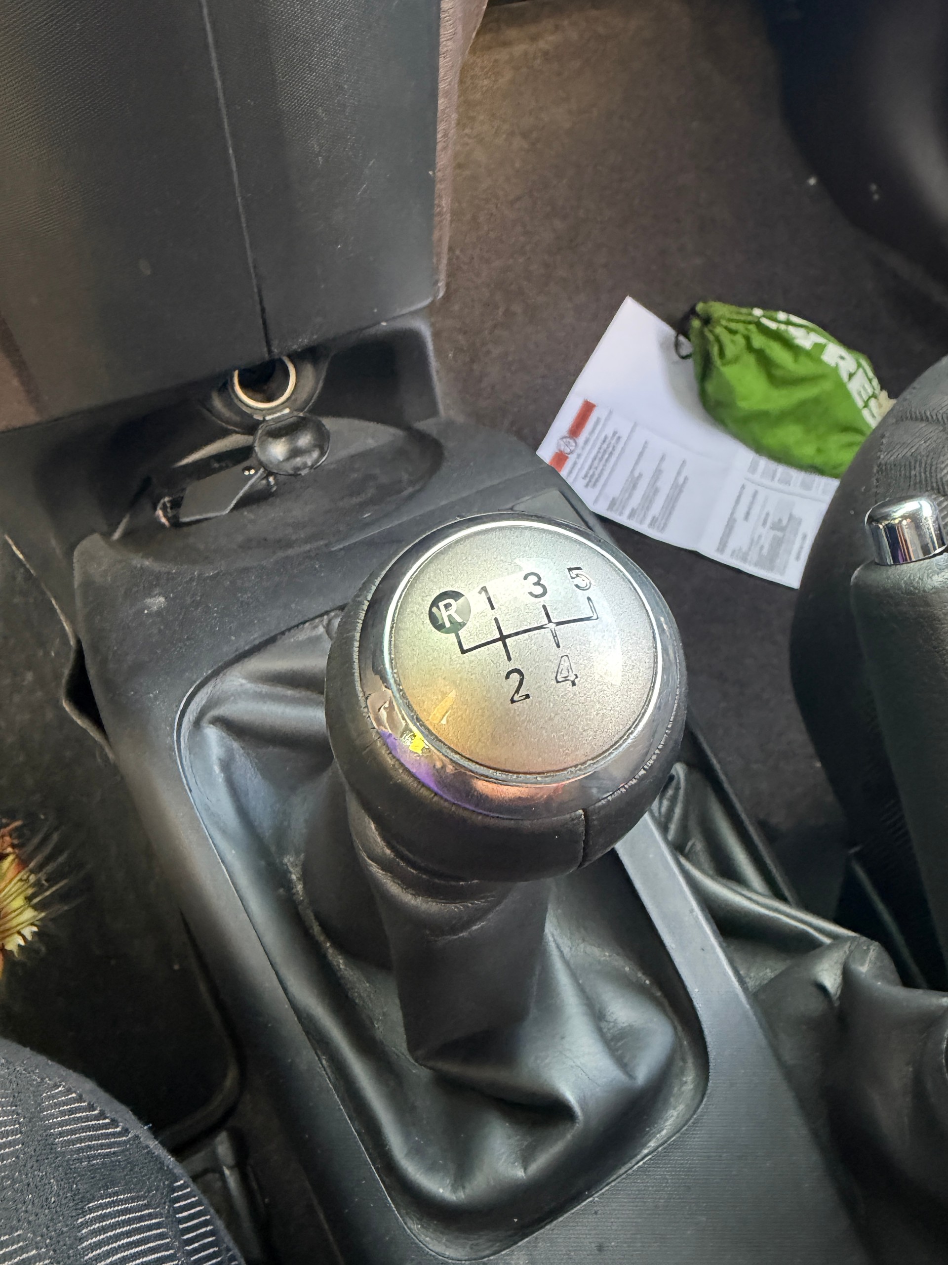 TOYOTA iQ 1.0 VVT-i Eco-image-11