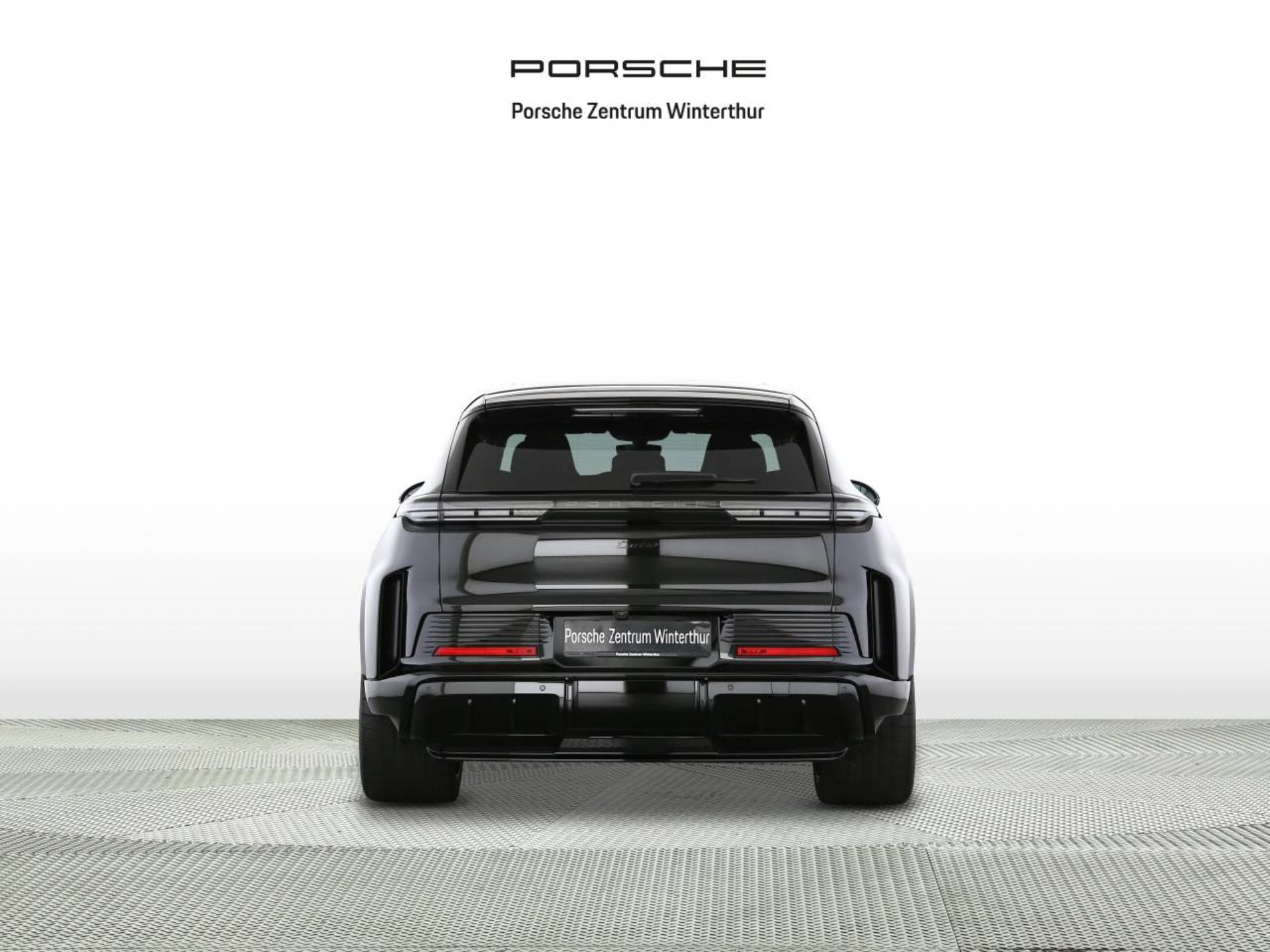 PORSCHE Cayenne Turbo Electric-image-6