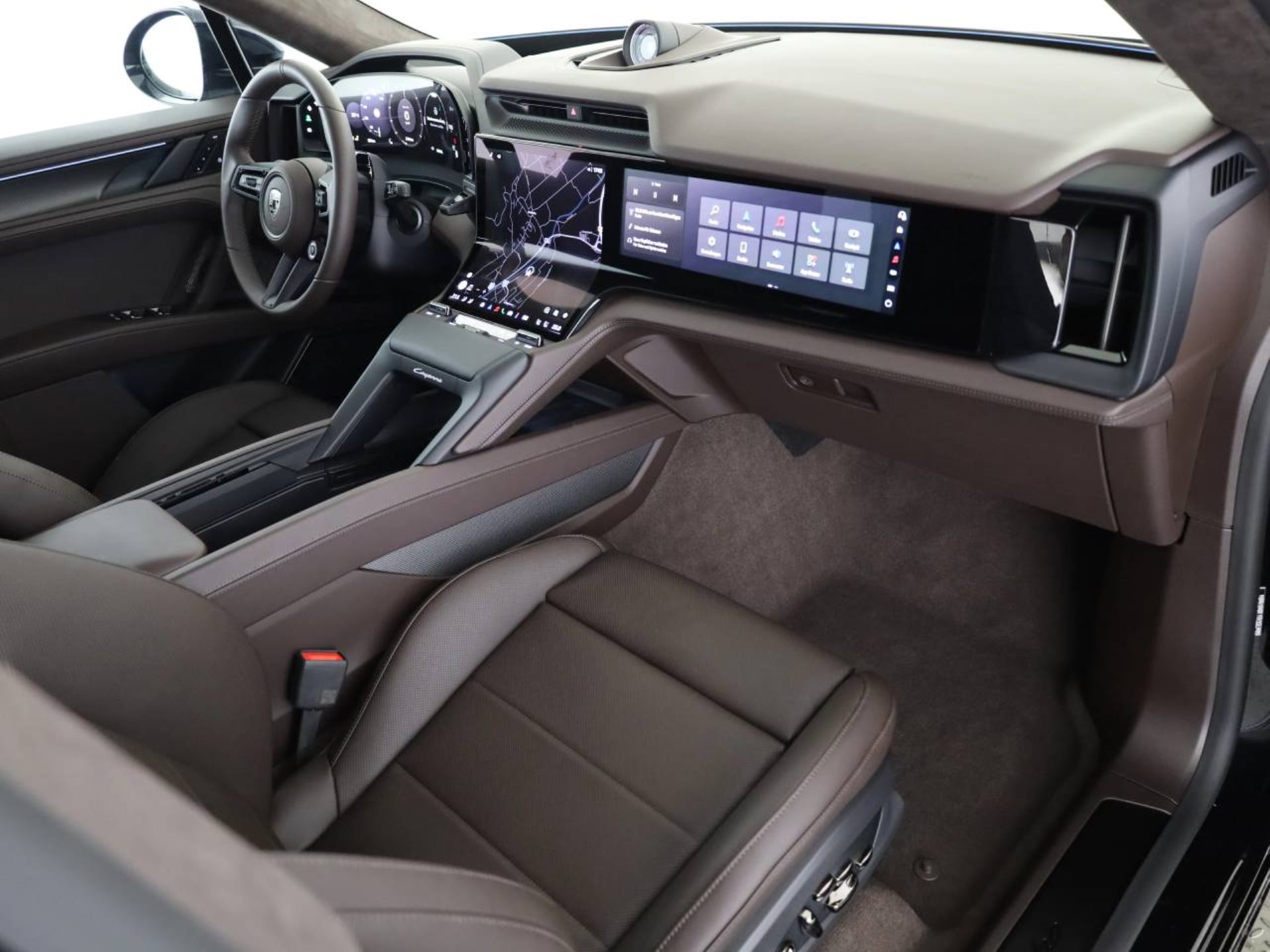 PORSCHE Cayenne Turbo Electric-image-13