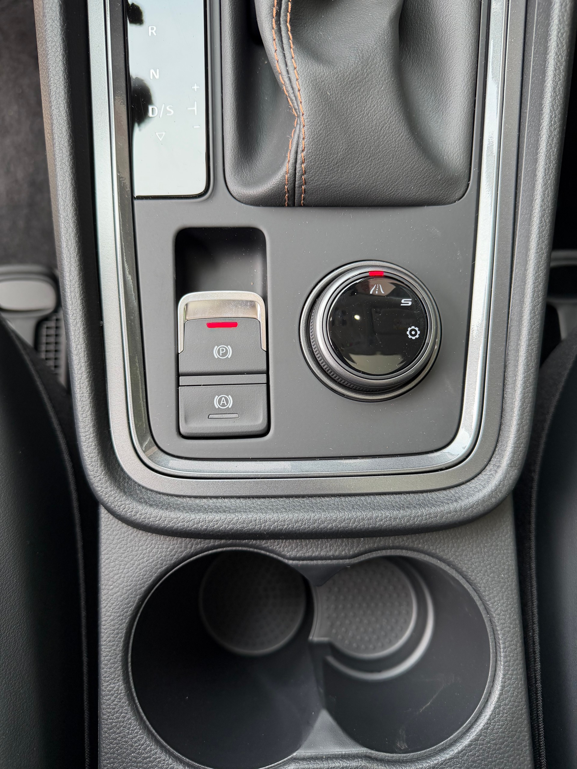 CUPRA Ateca 1.5 TSI DSG 150 PS mit Anhängerkupplung und Panoramadach und 41 % Rabatt !-image-10