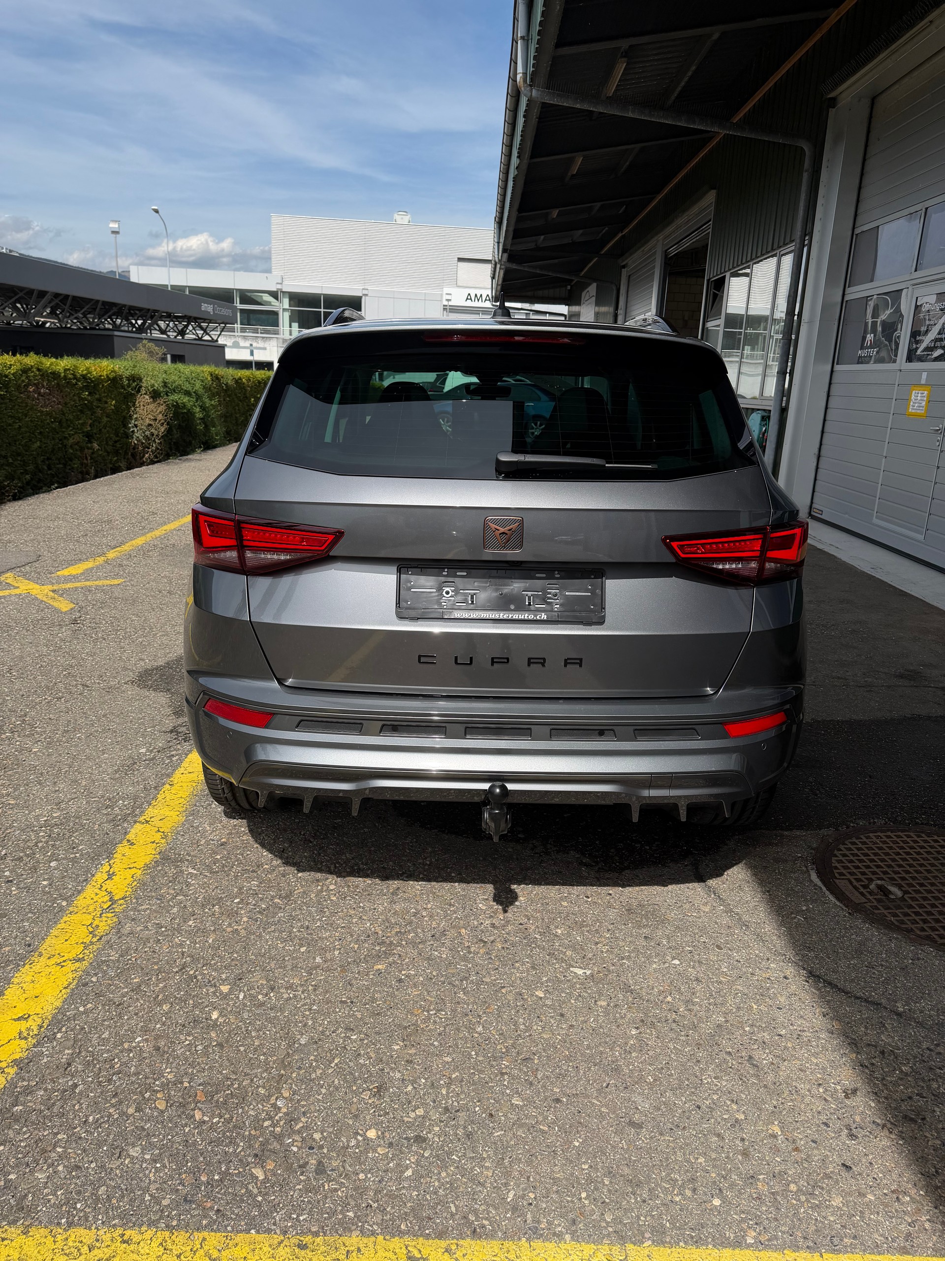 CUPRA Ateca 1.5 TSI DSG 150 PS mit Anhängerkupplung und Panoramadach und 41 % Rabatt !-image-24
