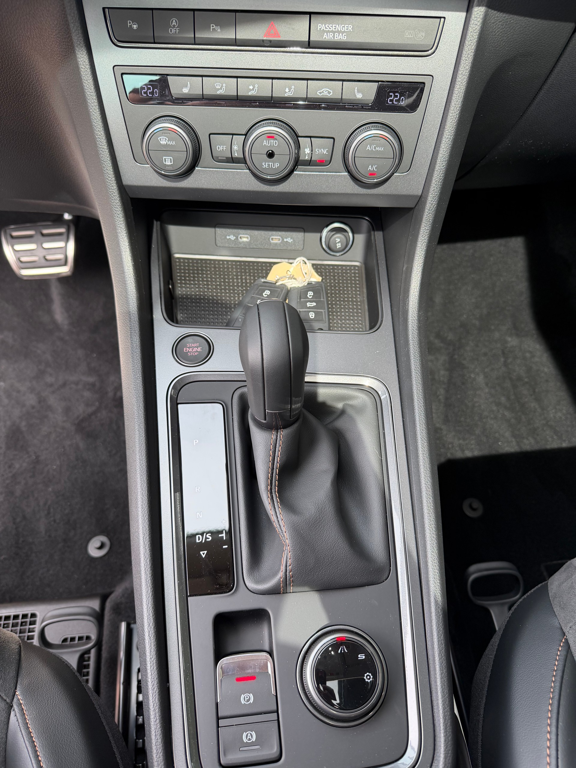 CUPRA Ateca 1.5 TSI DSG 150 PS mit Anhängerkupplung und Panoramadach und 41 % Rabatt !-image-9