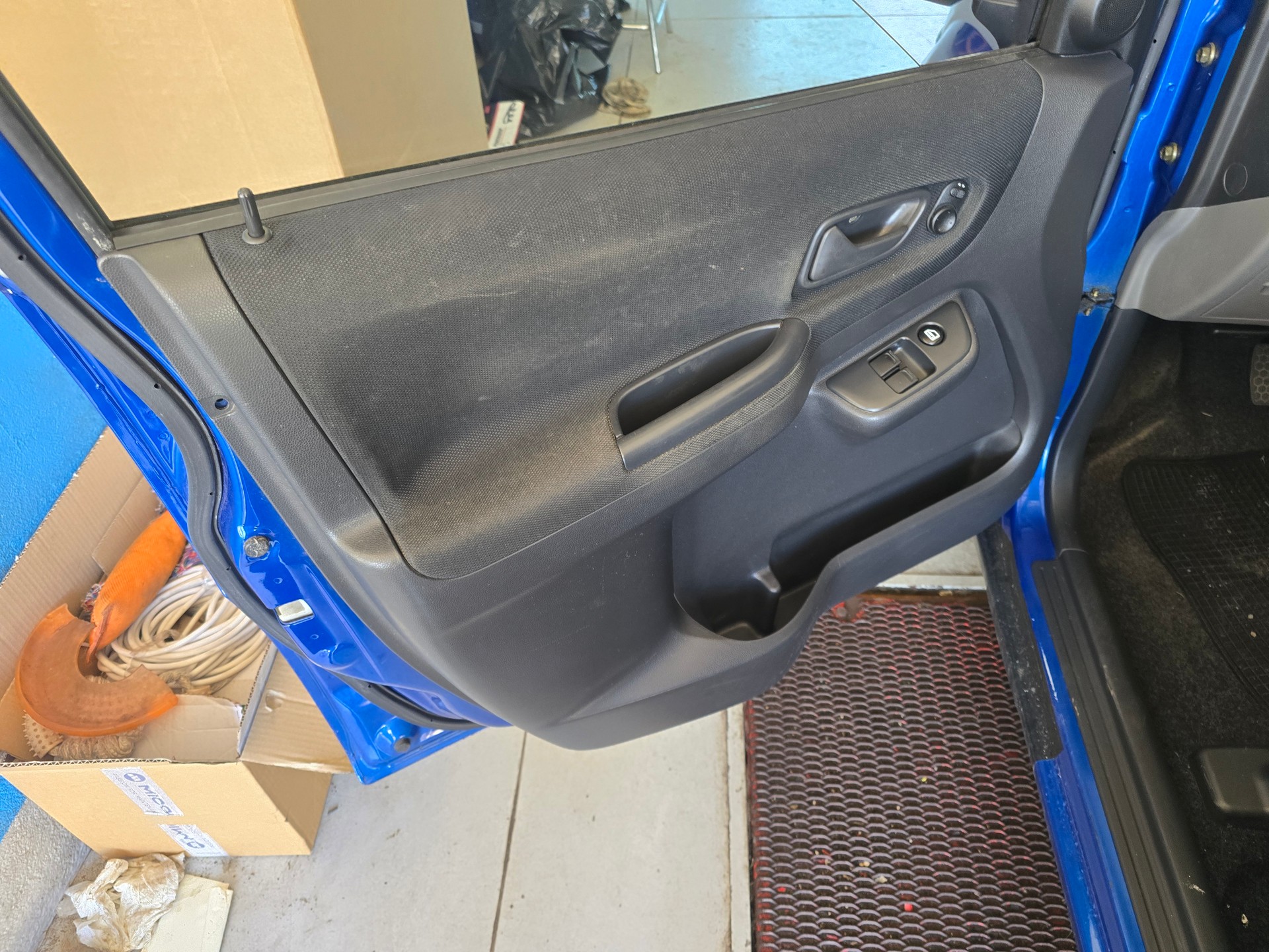 SUBARU G3X Justy 1.5 AWD Blue-/Silver-Special-image-12
