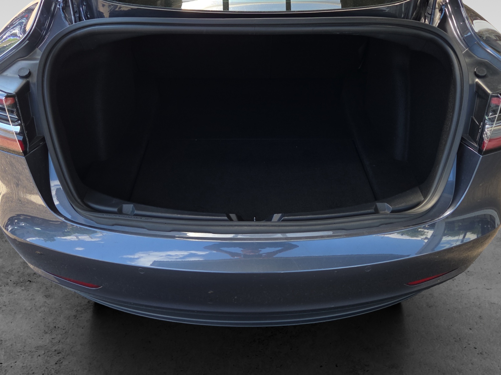 TESLA Model 3 Long Range Dual Motor AWD-image-12