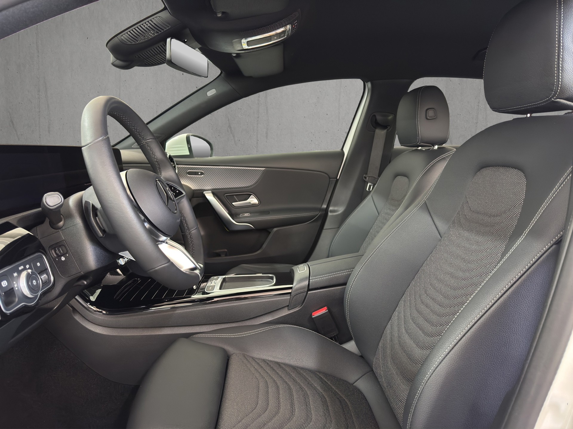 MERCEDES-BENZ A 200 7G-DCT Progressive Line Advanced-image-7
