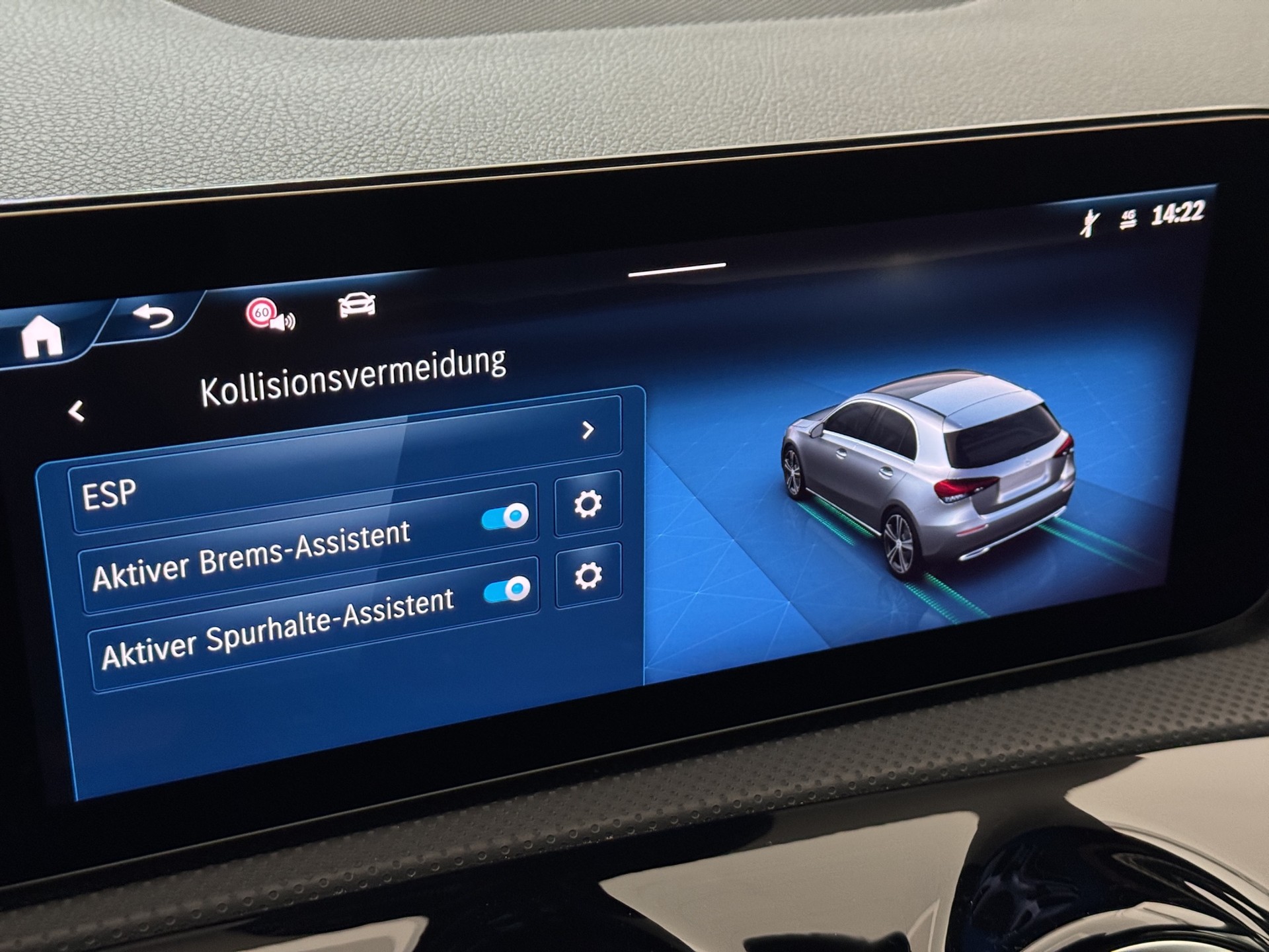 MERCEDES-BENZ A 200 7G-DCT Progressive Line Advanced-image-20