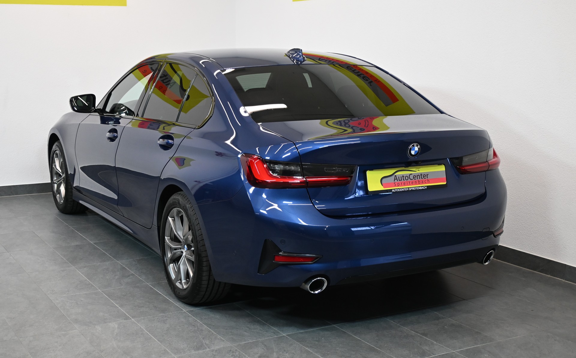 BMW 320d xDrive 48V Steptronic Sport Line-image-10