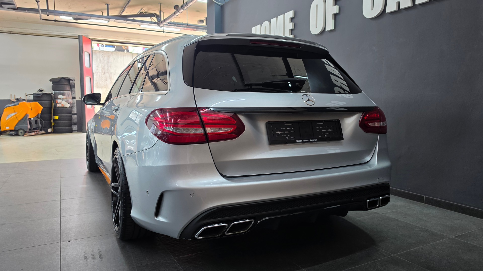 MERCEDES-BENZ C 63 AMG Speedshift-image-8
