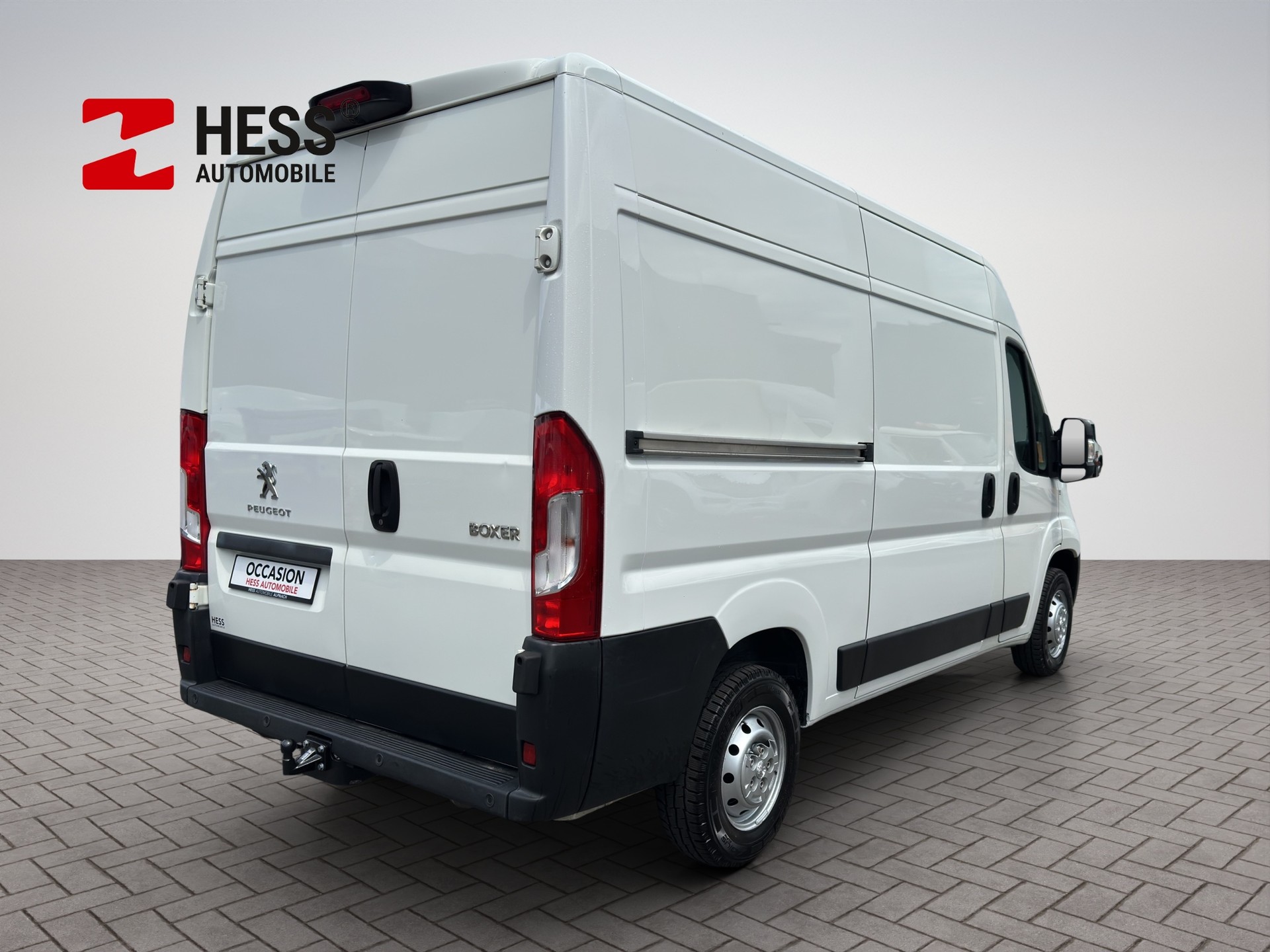 PEUGEOT Boxer 2.0 HDI 335 Active L2H2-image-5