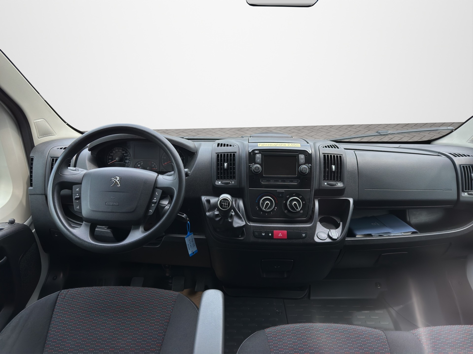 PEUGEOT Boxer 2.0 HDI 335 Active L2H2-image-11