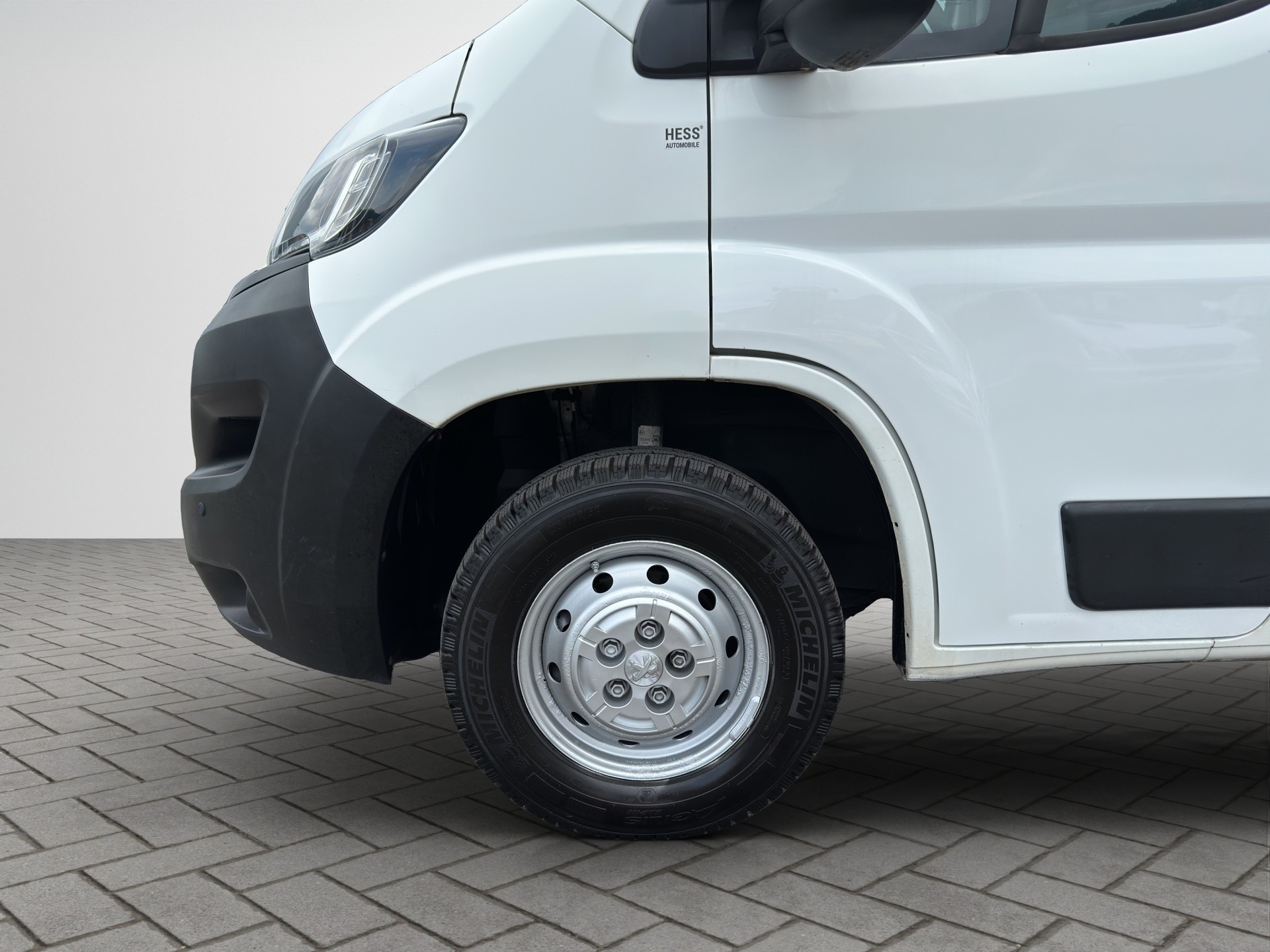 PEUGEOT Boxer 2.0 HDI 335 Active L2H2-image-18