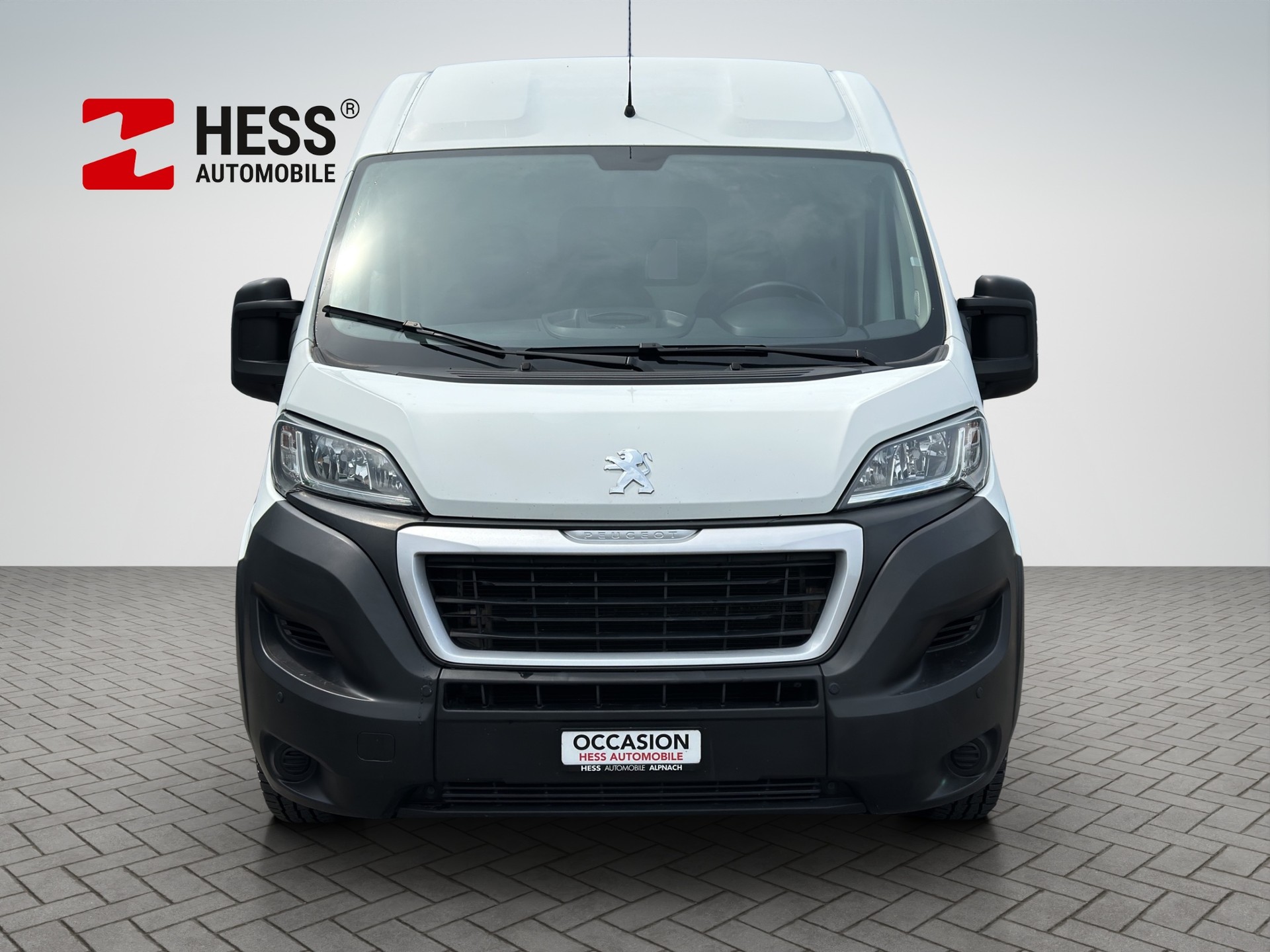 PEUGEOT Boxer 2.0 HDI 335 Active L2H2-image-1