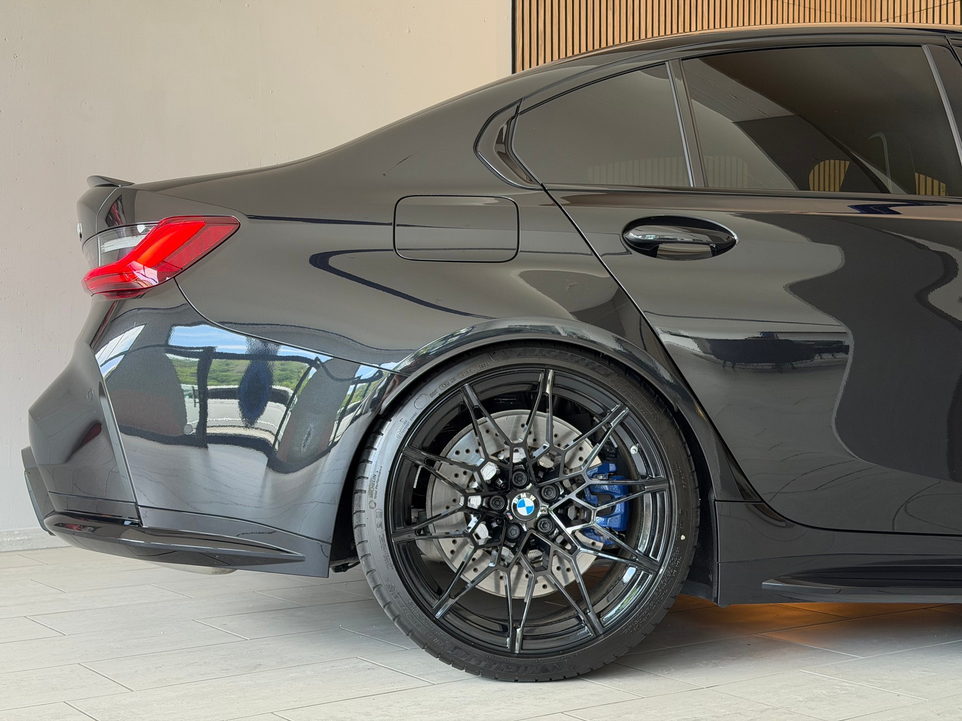 BMW M3 Competition M xDrive-image-8