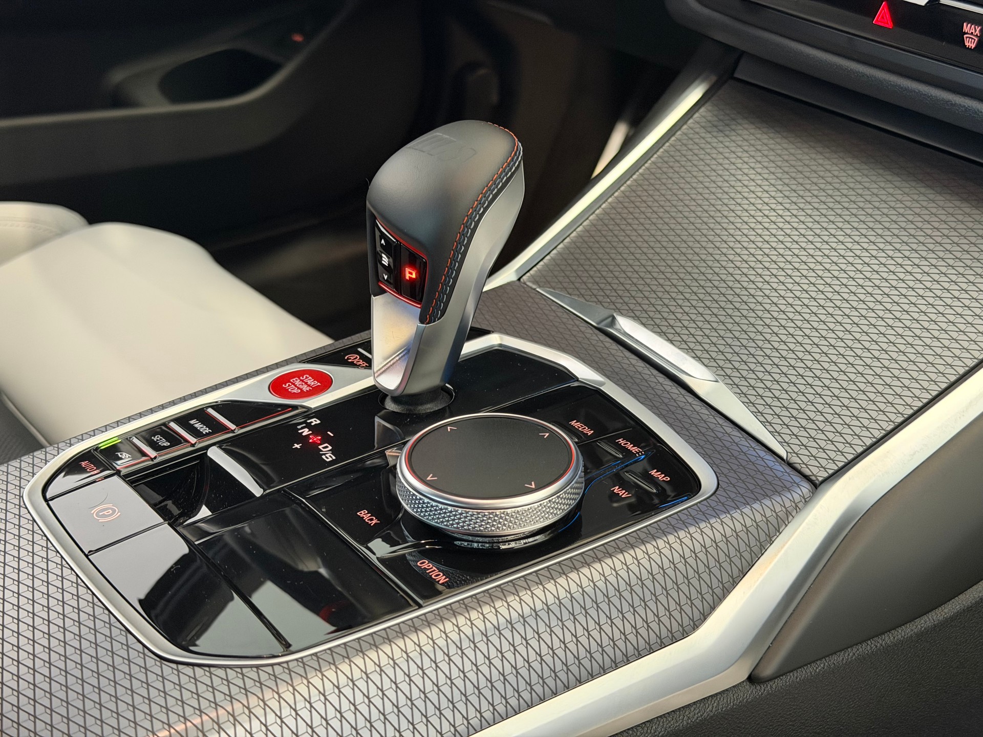 BMW M3 Competition M xDrive-image-24