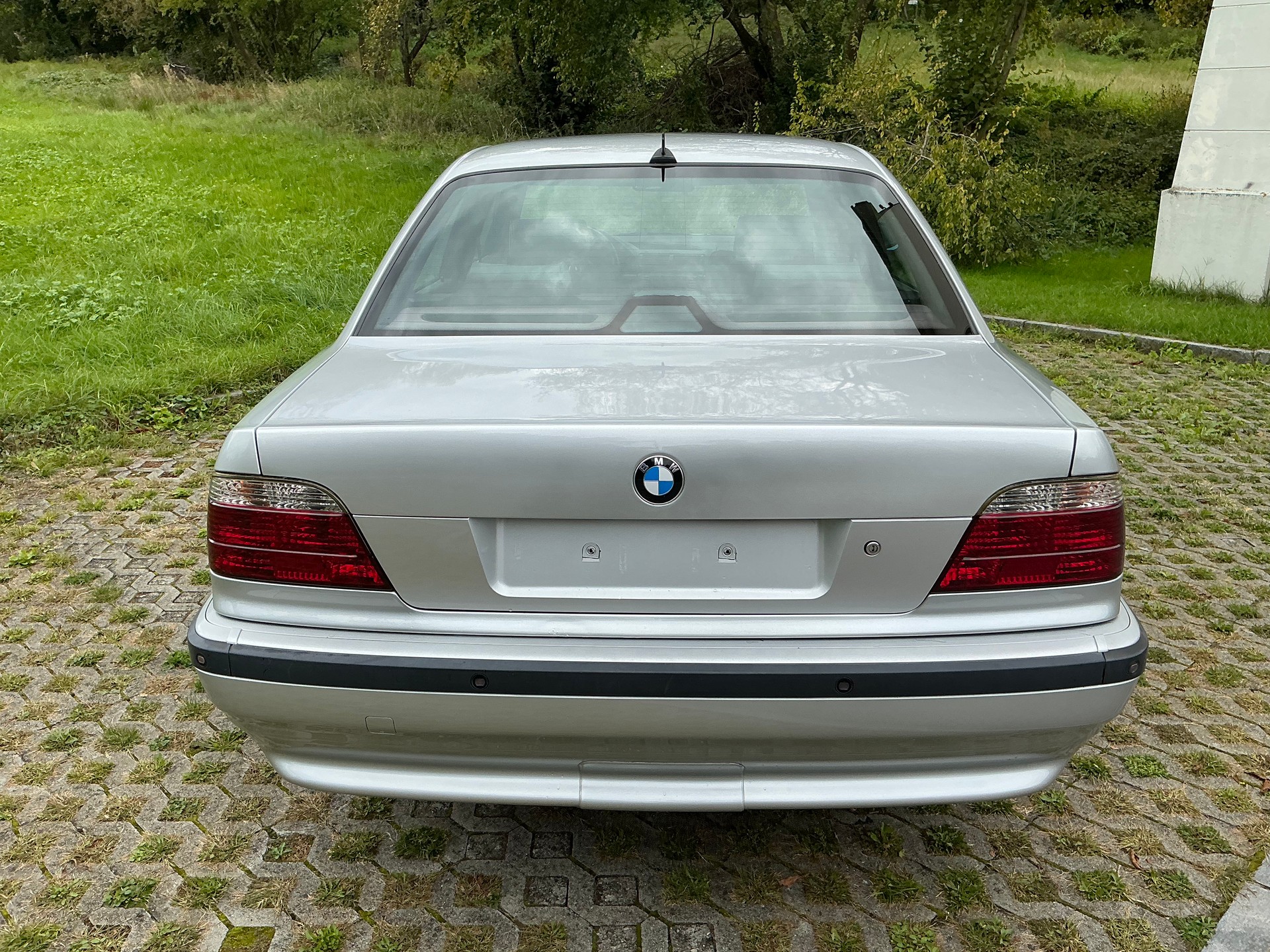 BMW 740i V8 ABS dAiB-image-4