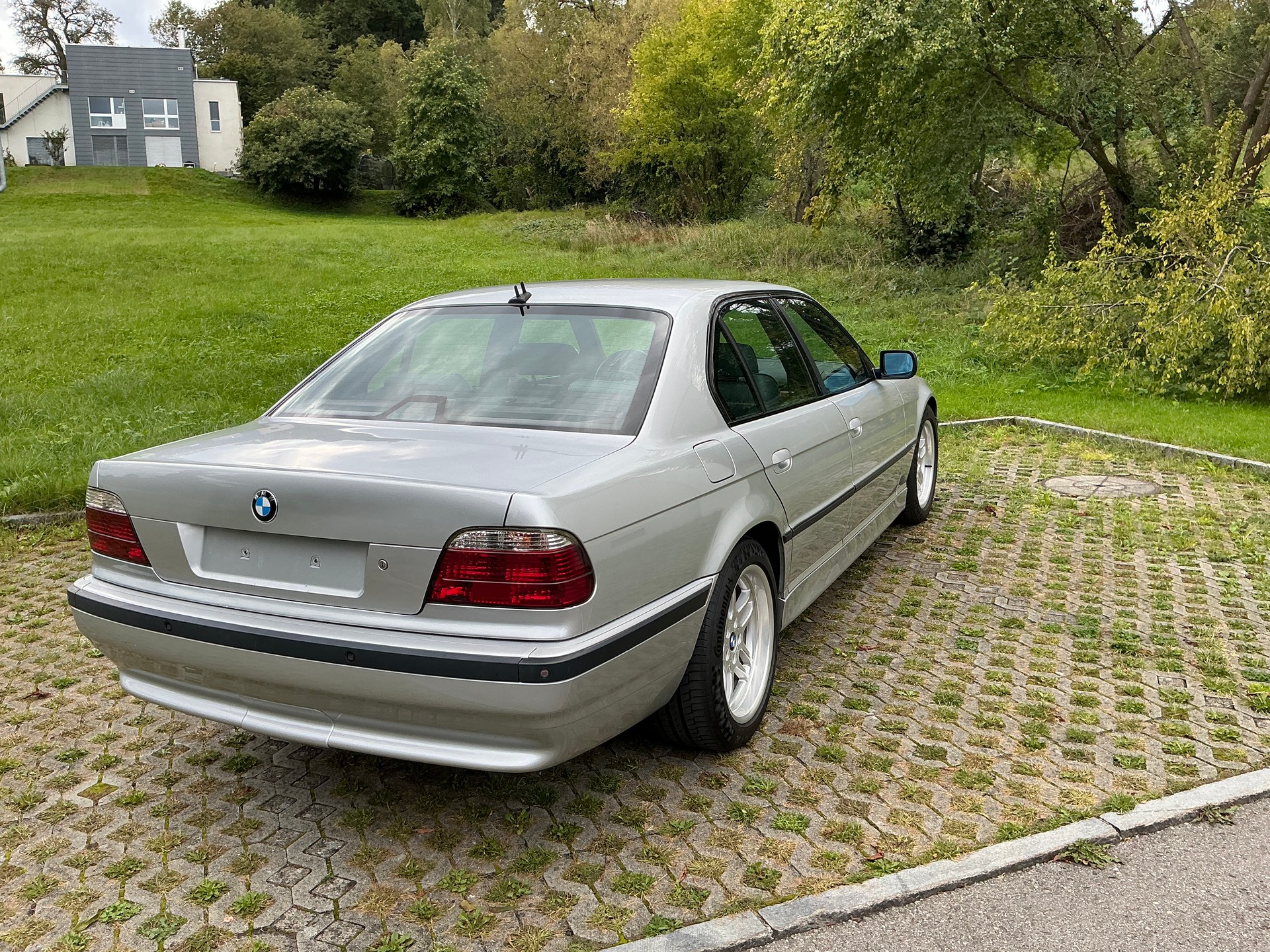 BMW 740i V8 ABS dAiB-image-5