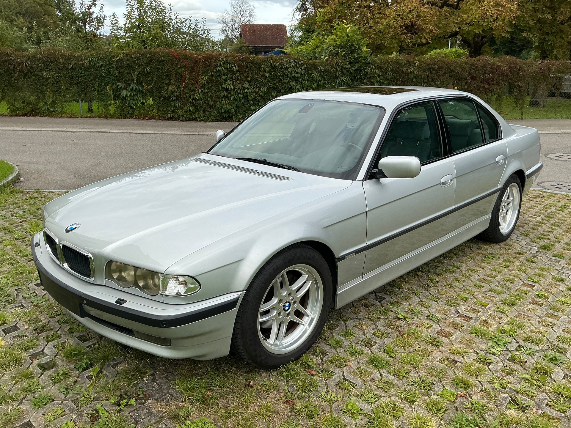 BMW 740i V8 ABS dAiB-image-1