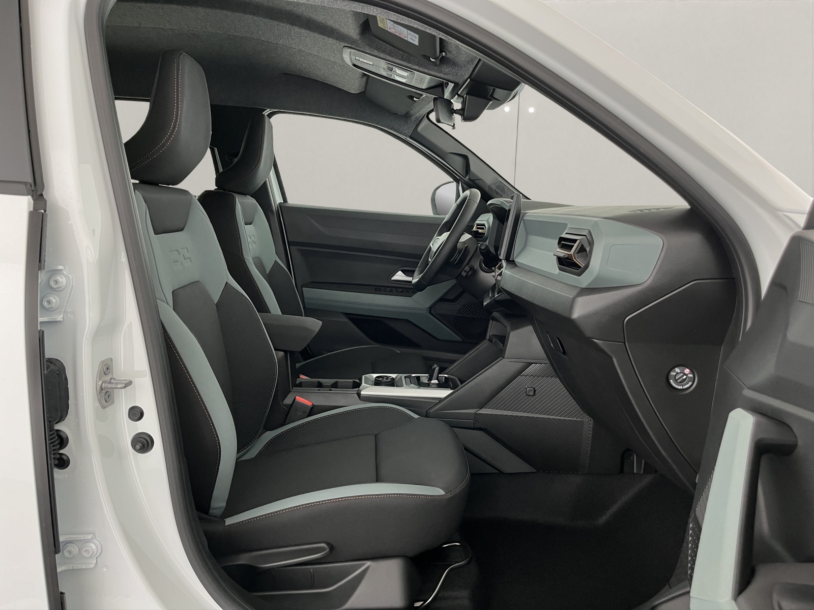 DACIA Duster 1.2 Hybrid Extreme 4WD-image-15