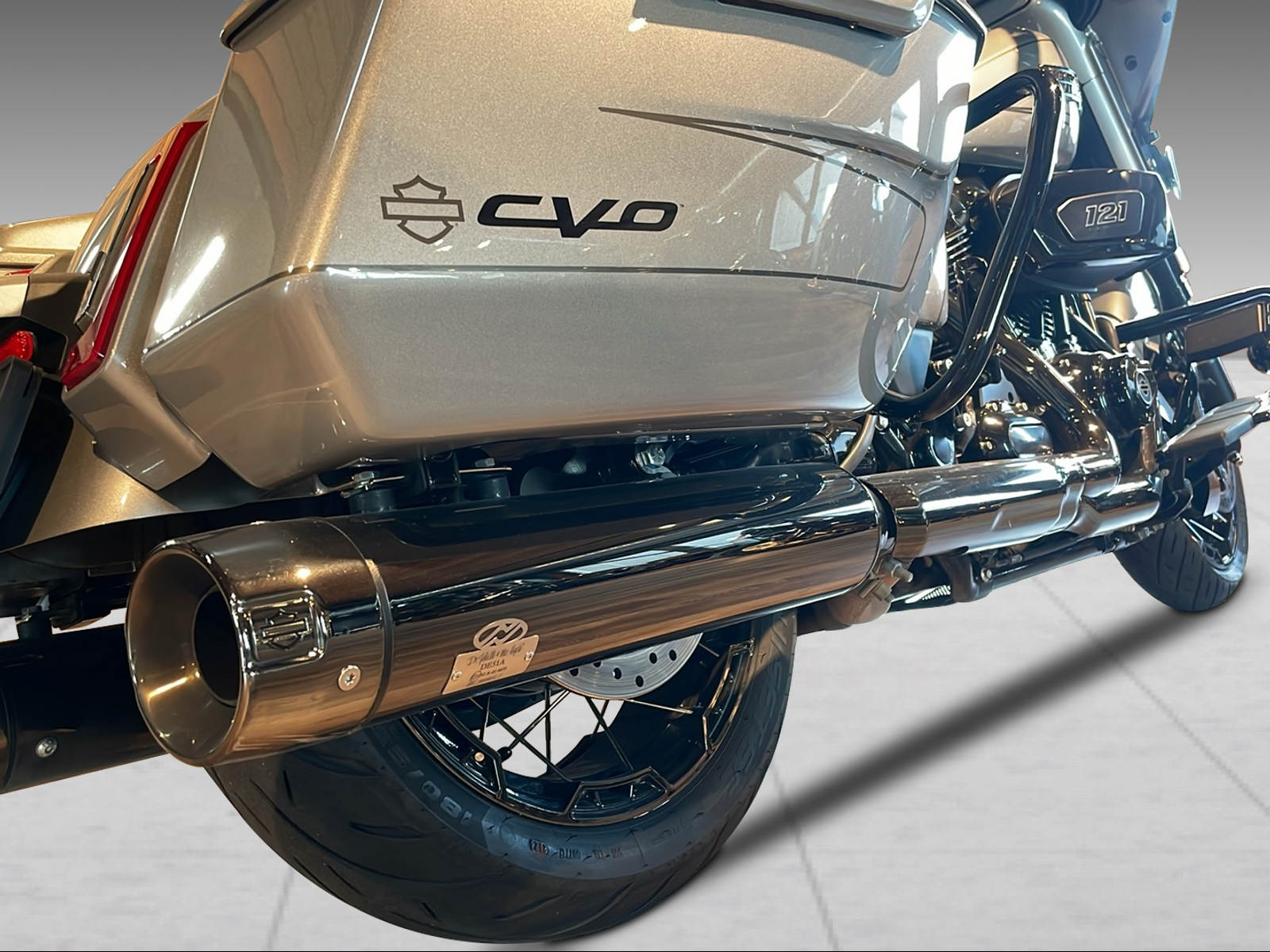 HARLEY-DAVIDSON FLHXSE Street Glide CVO 121-image-8