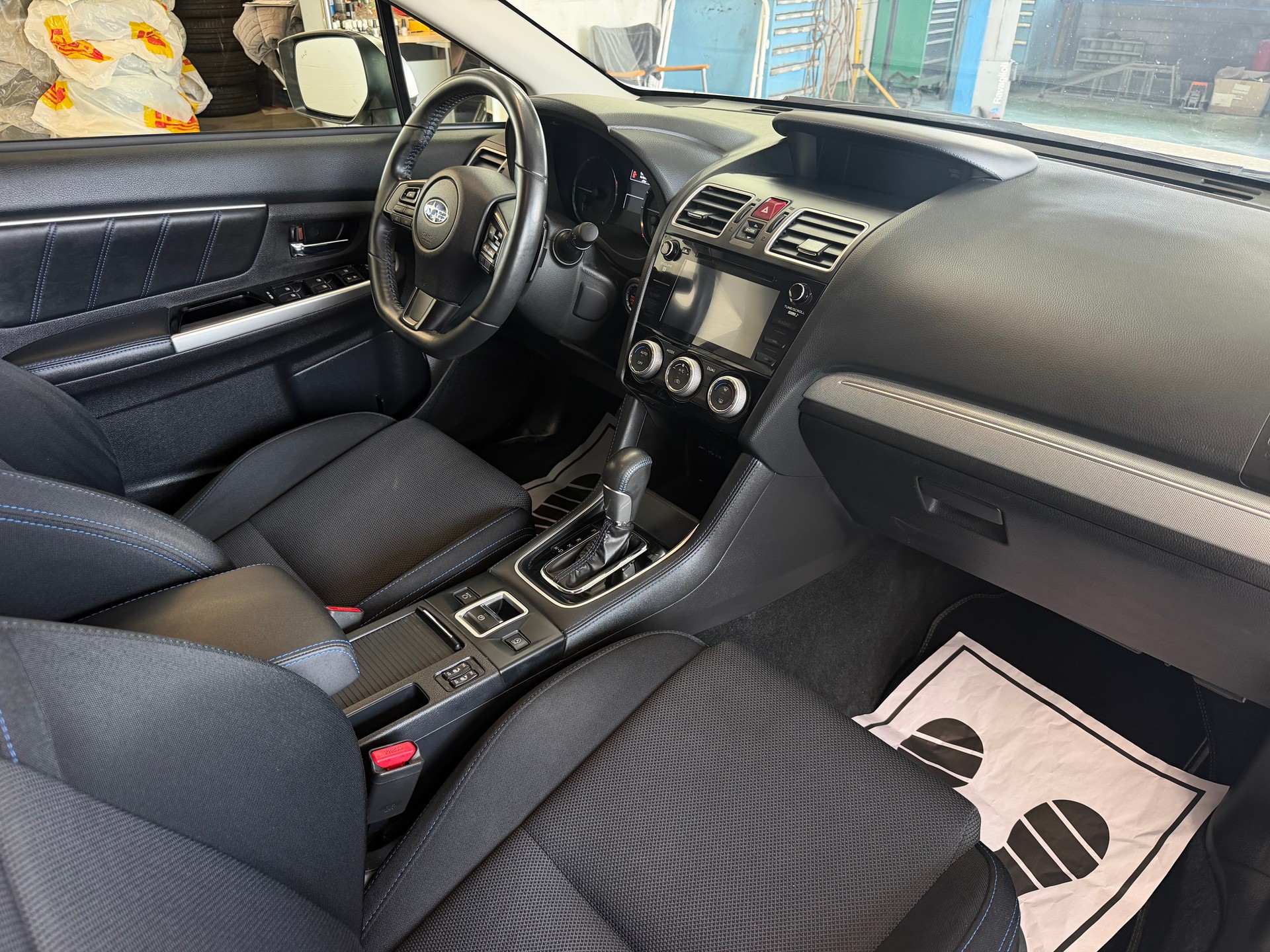 SUBARU Levorg 2.0i Swiss Plus AWD Lineartronic | CH-Auto | 1-Hand | Ab MFK 08.2025 | AHK | Ab Service-image-8