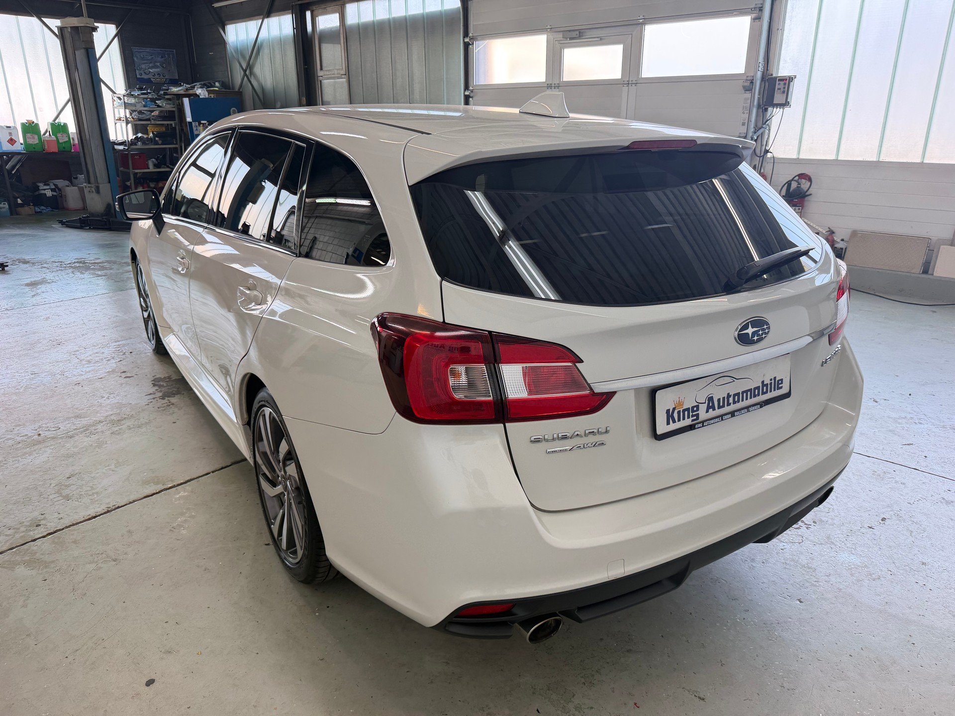 SUBARU Levorg 2.0i Swiss Plus AWD Lineartronic | CH-Auto | 1-Hand | Ab MFK 08.2025 | AHK | Ab Service-image-4