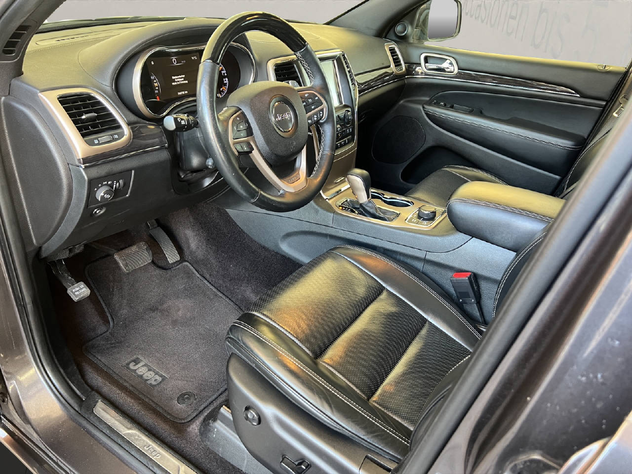 JEEP Grand Cherokee 3.0 CRD 250PS Overland inkl. AHK-image-10