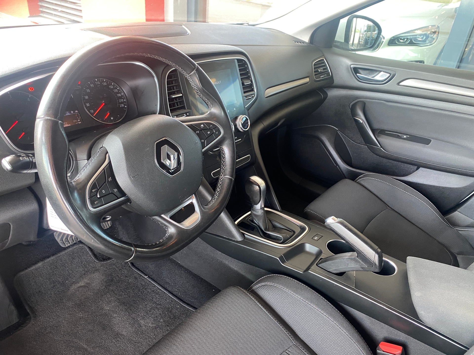 RENAULT Mégane Grandtour 1.5 dCi Business EDC-image-4