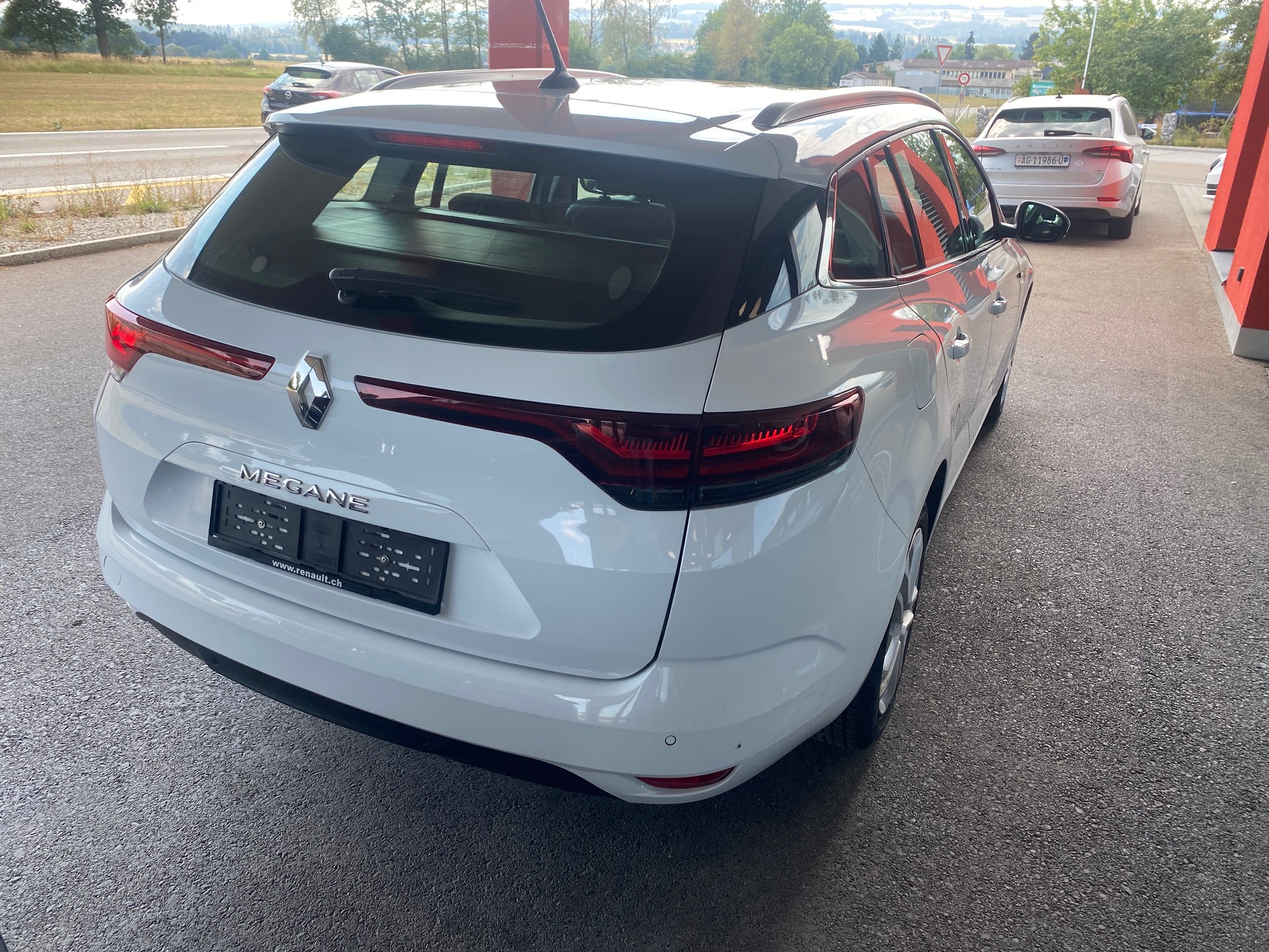 RENAULT Mégane Grandtour 1.5 dCi Business EDC-image-3