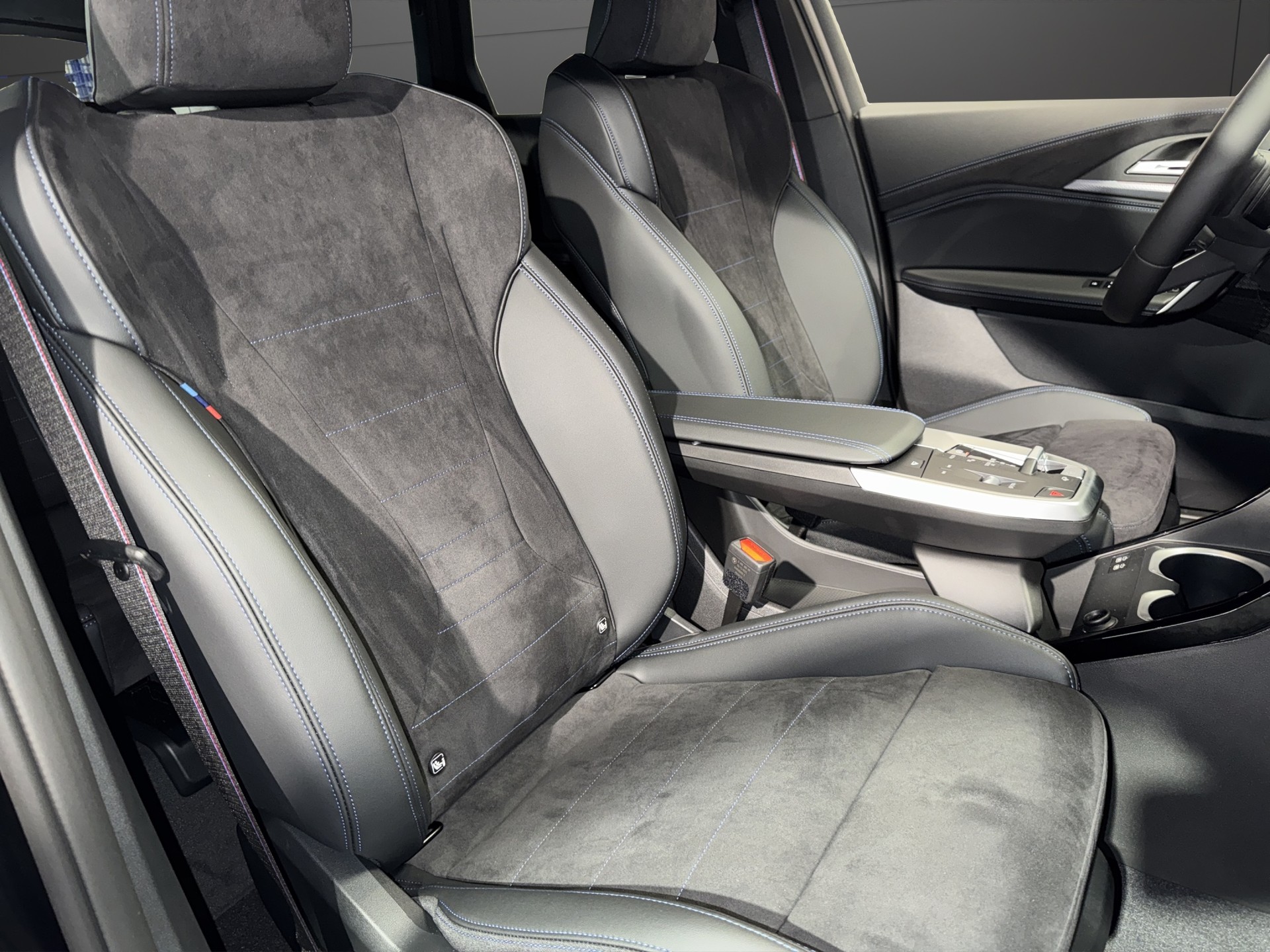 BMW X1 20i sDrive paddles-image-17