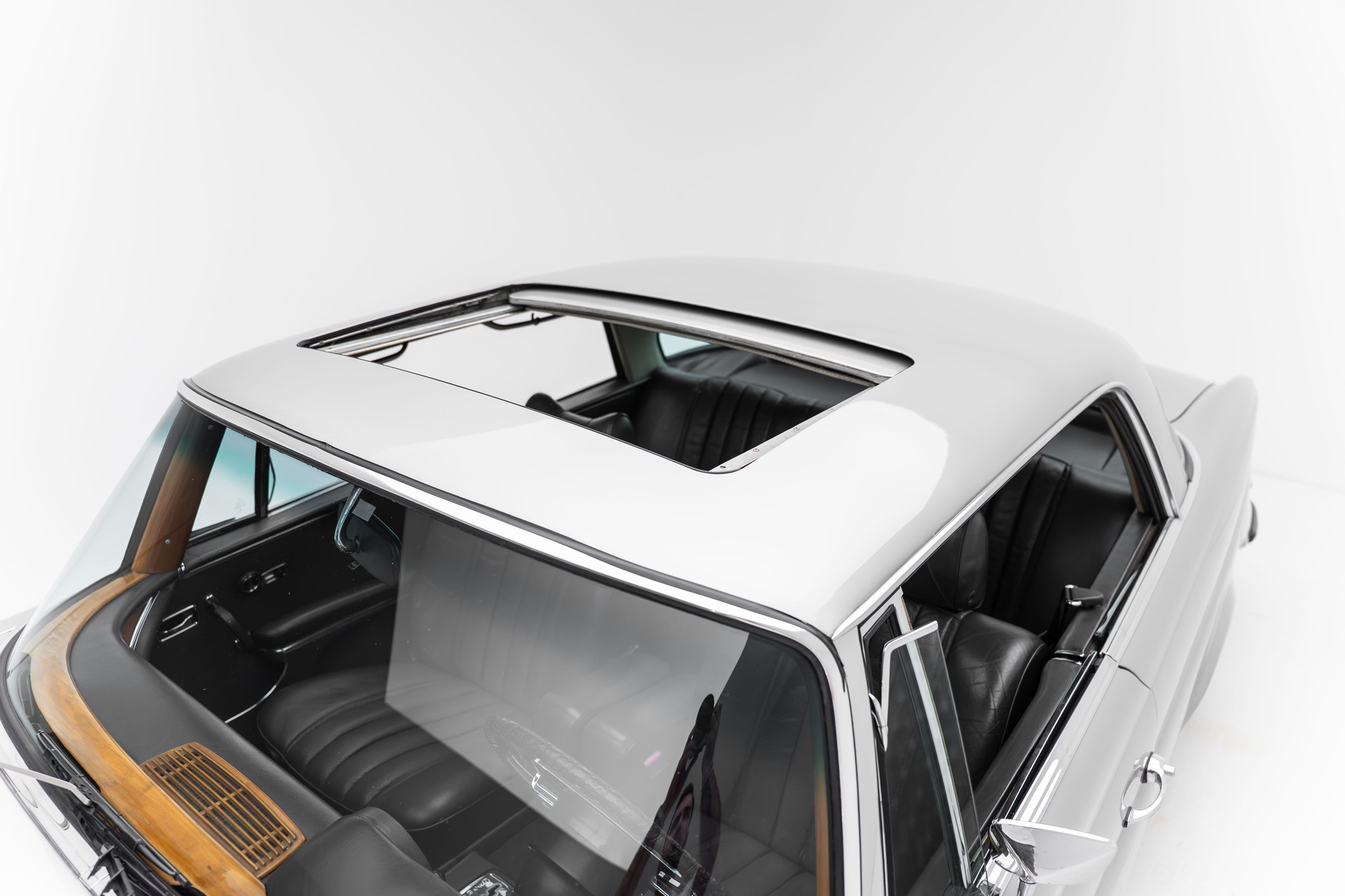 MERCEDES-BENZ 280 SEC-image-9