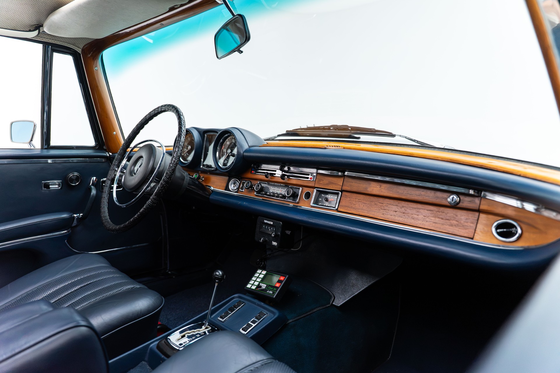 MERCEDES-BENZ 280 SEC-image-27