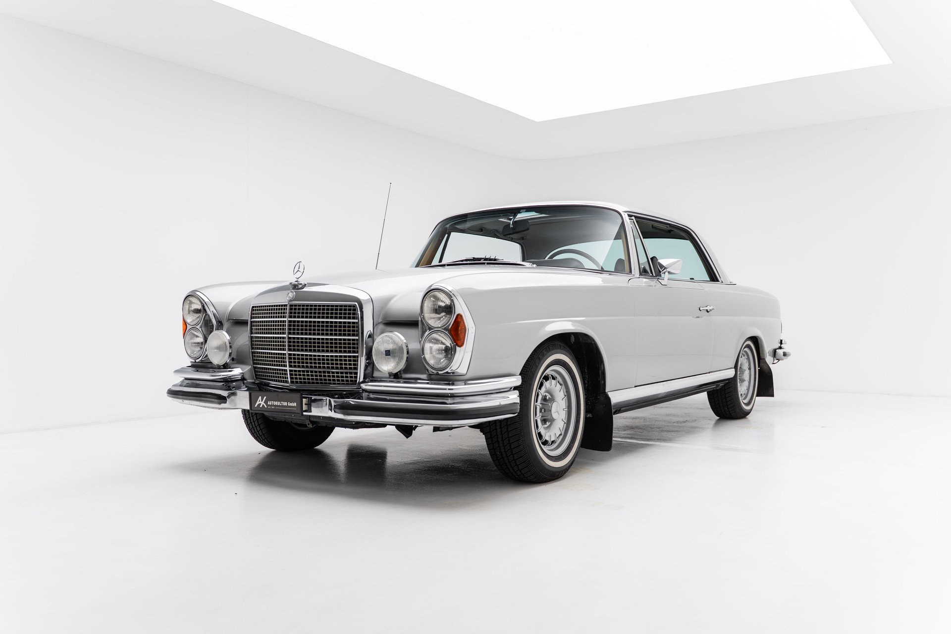 MERCEDES-BENZ 280 SEC-image-5