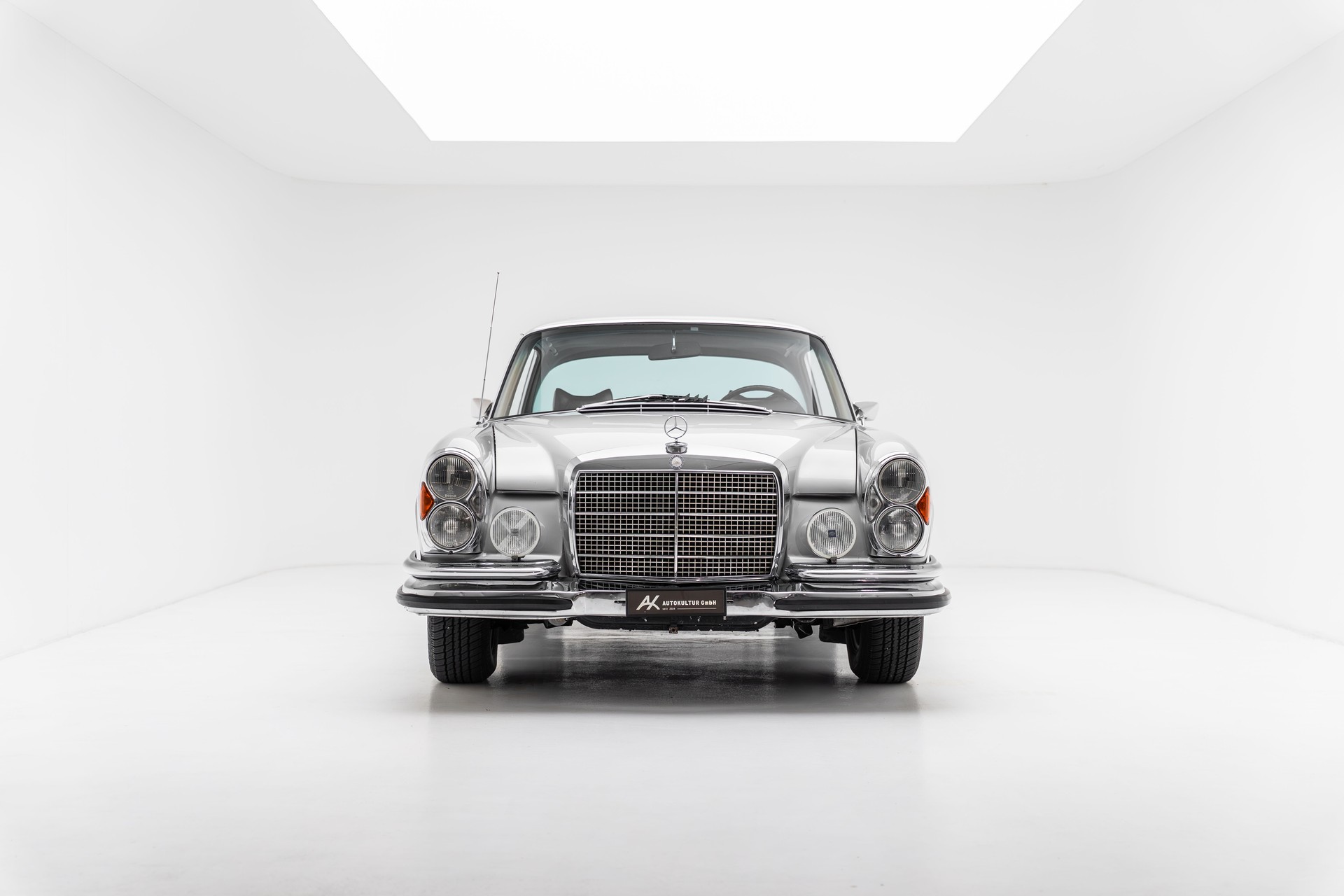 MERCEDES-BENZ 280 SEC