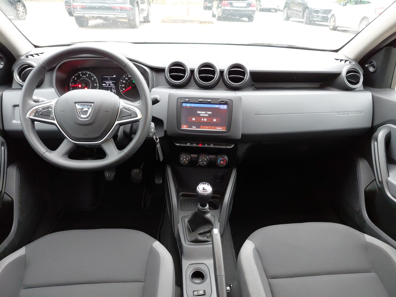 DACIA Duster SCe 115 Comfort 4x2 * Neuzustand* Frisch ab MFK 08.2026 * 1. Hand * Navi * Klima * Tempomat-image-14