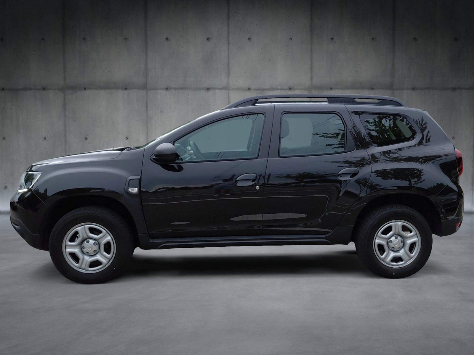 DACIA Duster SCe 115 Comfort 4x2 * Neuzustand* Frisch ab MFK 08.2026 * 1. Hand * Navi * Klima * Tempomat-image-1