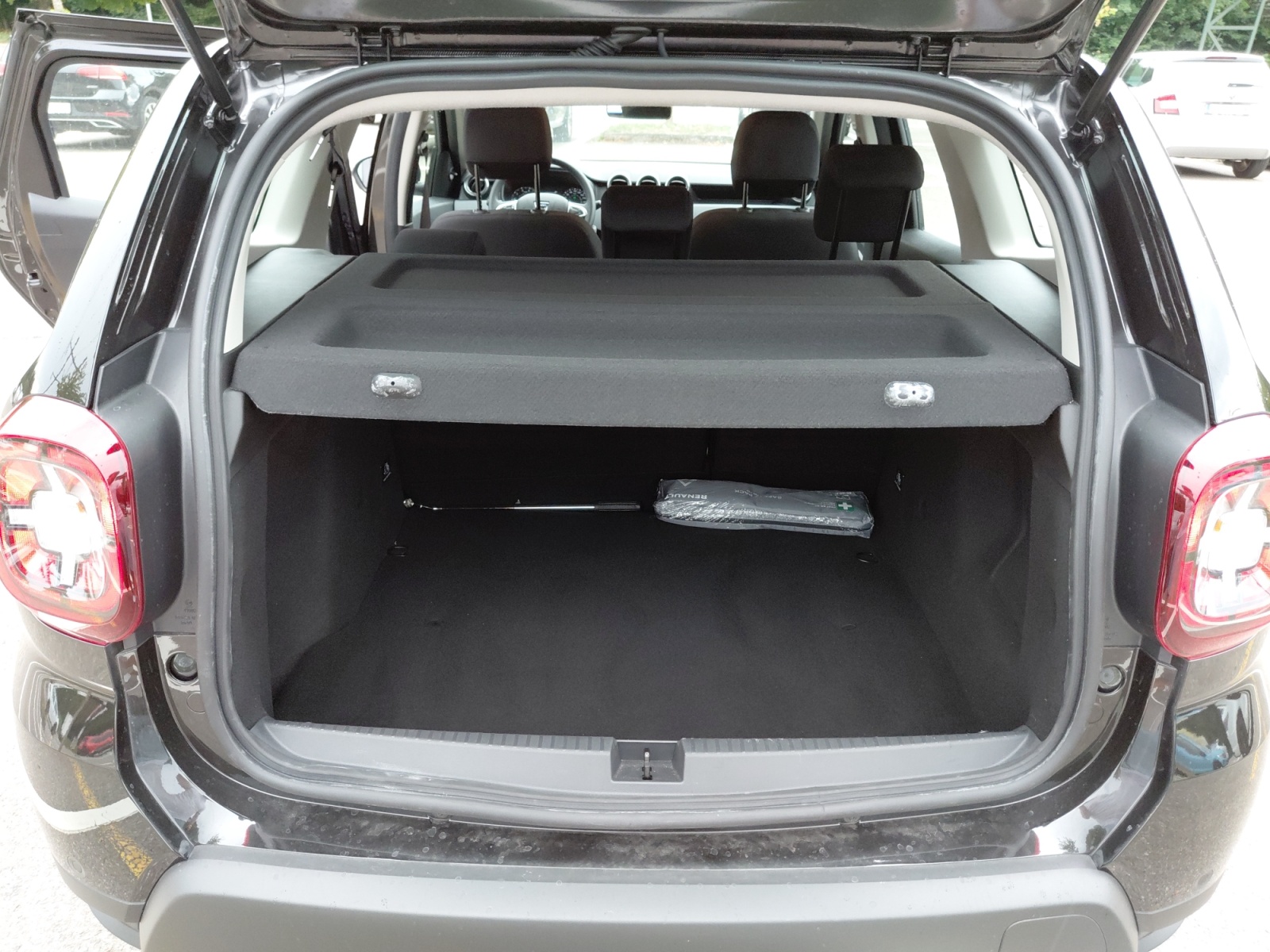 DACIA Duster SCe 115 Comfort 4x2 * Neuzustand* Frisch ab MFK 08.2026 * 1. Hand * Navi * Klima * Tempomat-image-6