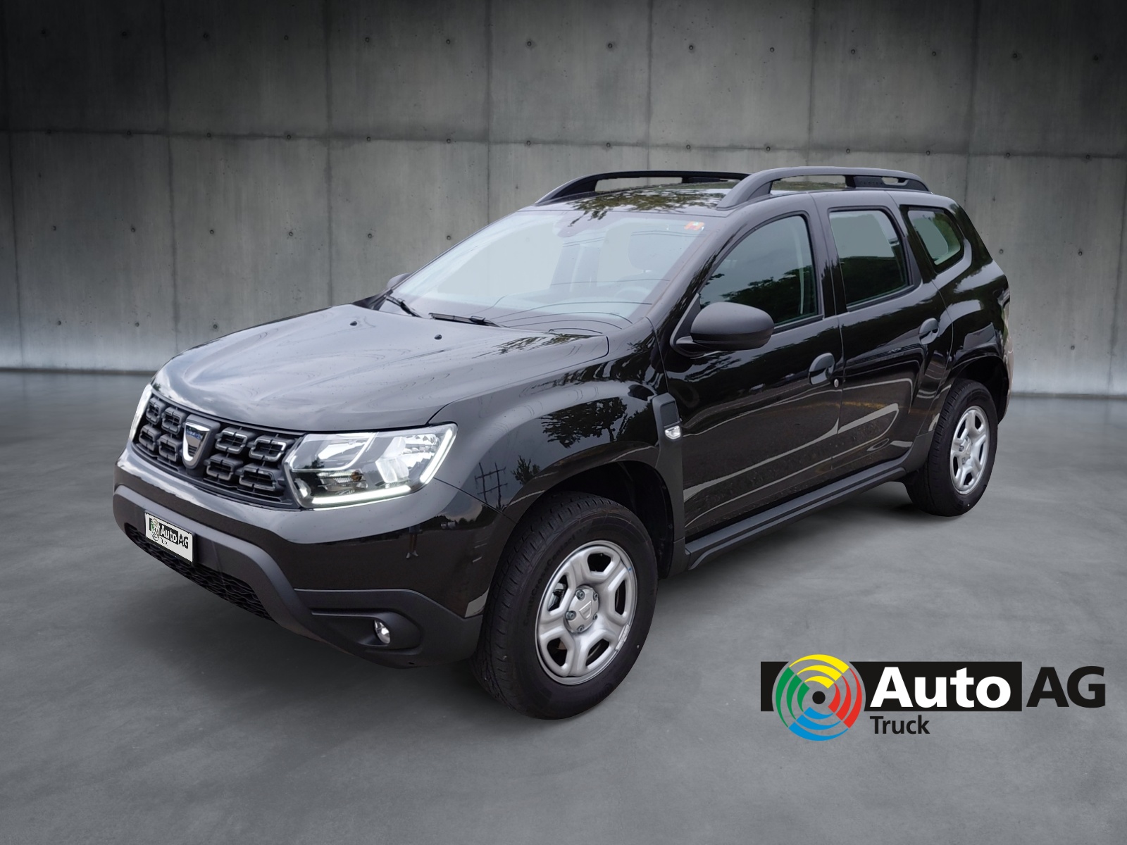 DACIA Duster SCe 115 Comfort 4x2 * Neuzustand* Frisch ab MFK 08.2026 * 1. Hand * Navi * Klima * Tempomat-image-0