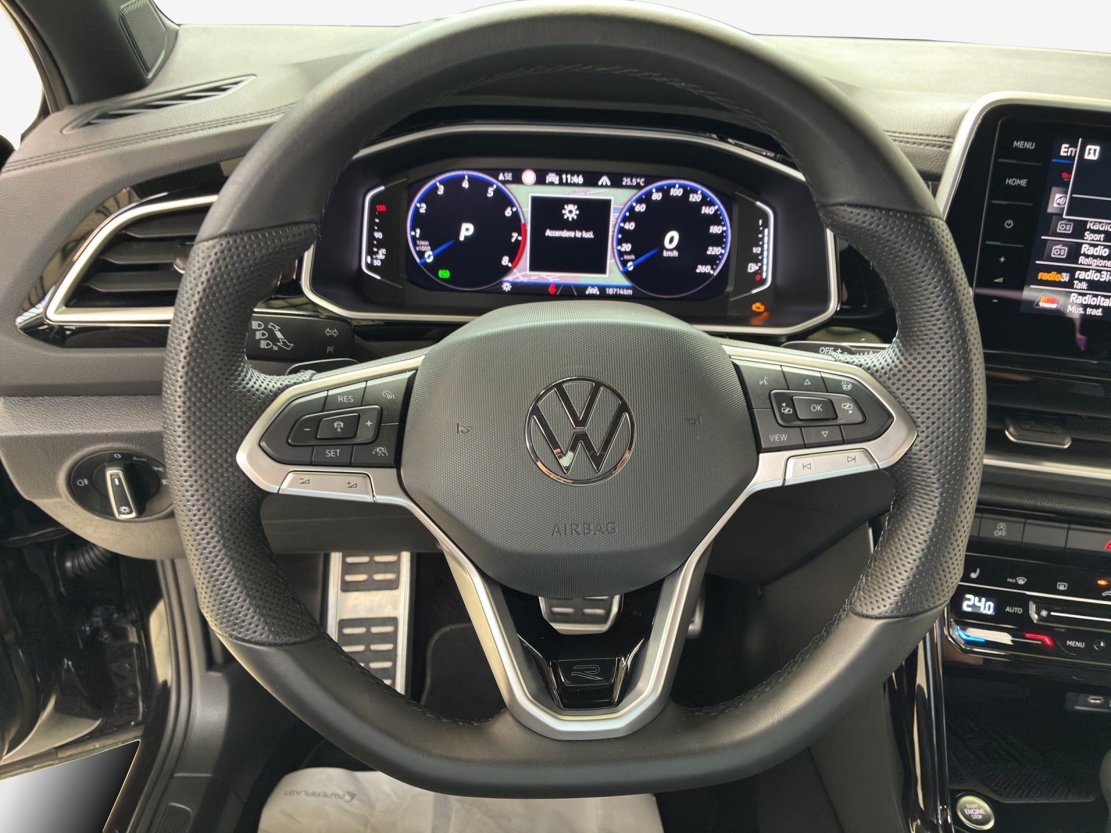 VW T-Roc 2.0 TSI R-Line DSG 4Motion-image-9