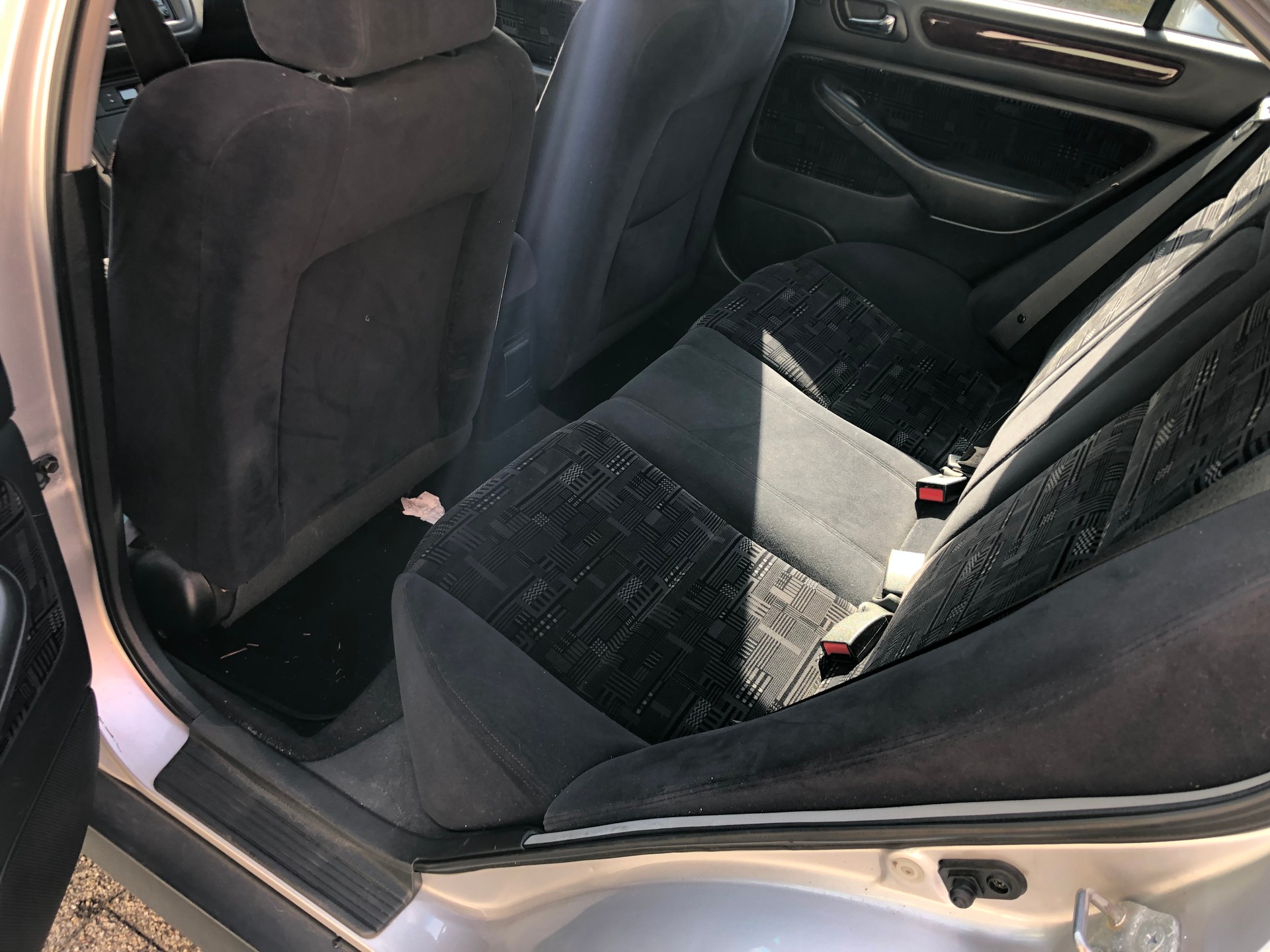 HONDA Accord 2.0i LS-image-9