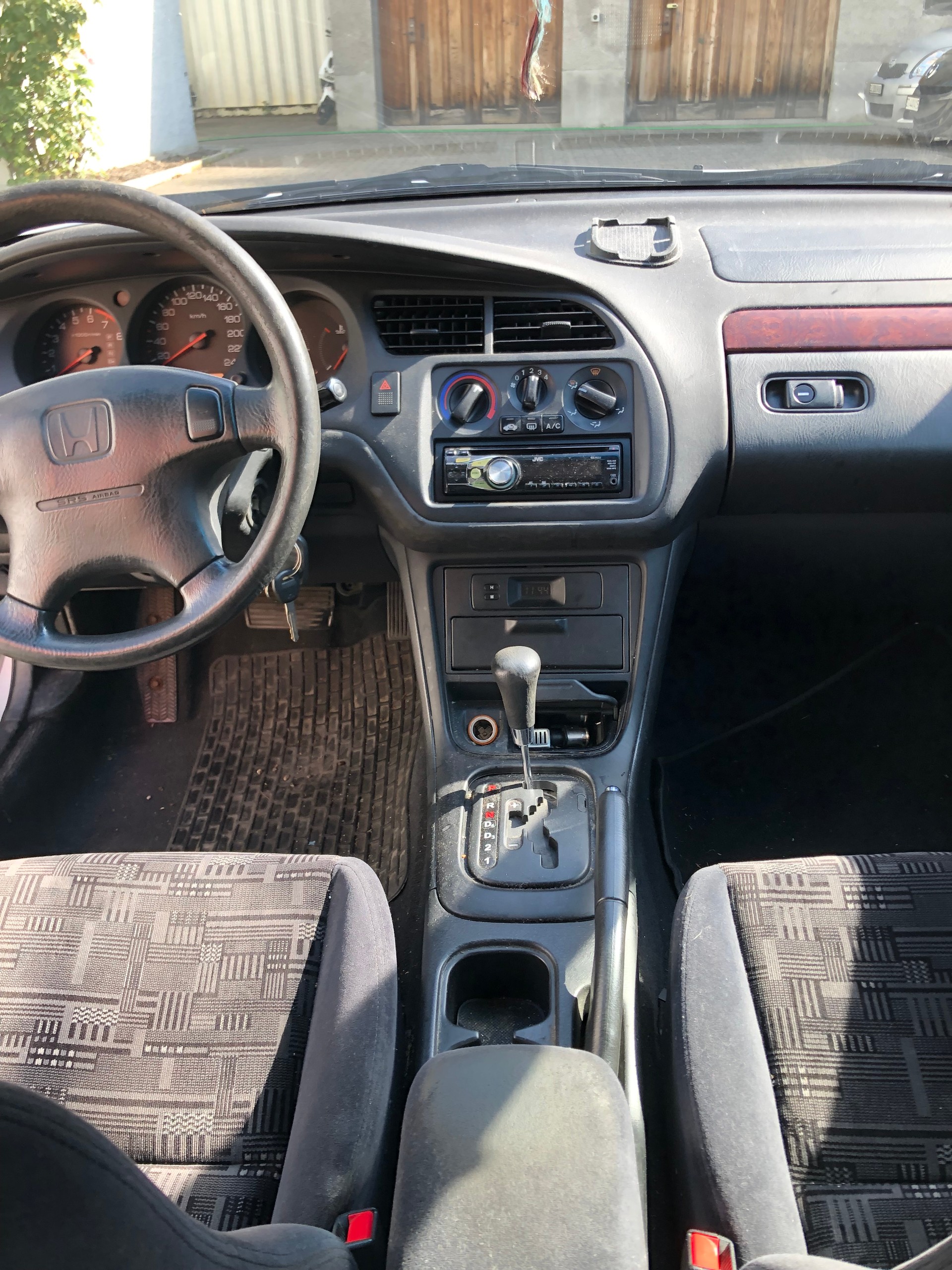 HONDA Accord 2.0i LS-image-13
