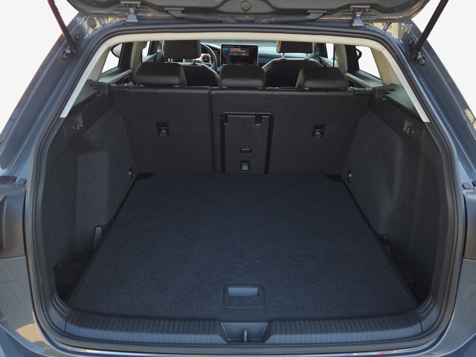VW Golf Variant 2.0 TDI Style DSG-image-12