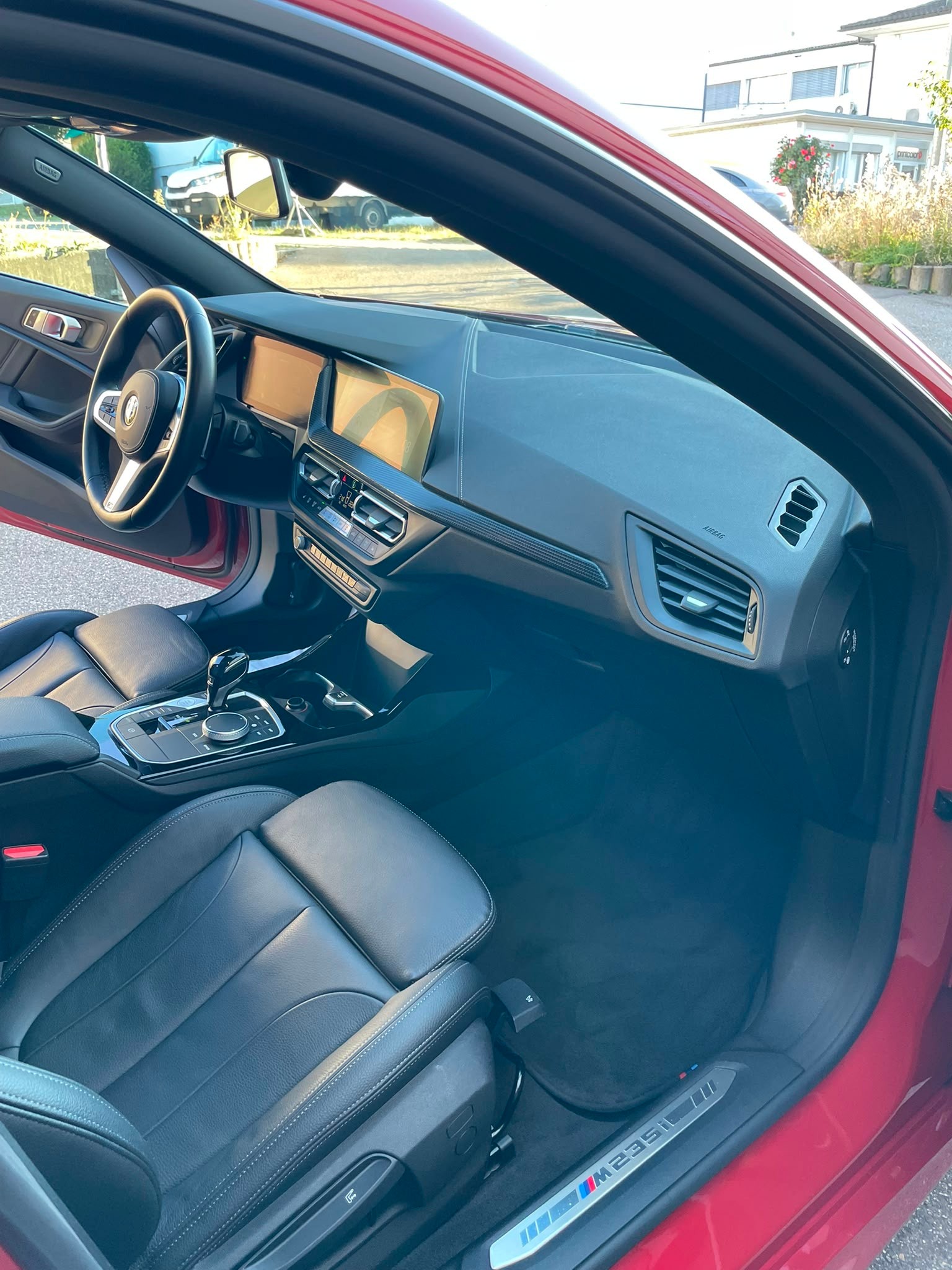 BMW M235i Gran Coupé xDrive Pure M Sport Steptronic | 306PS | CH-Auto | LED | Navi-image-12