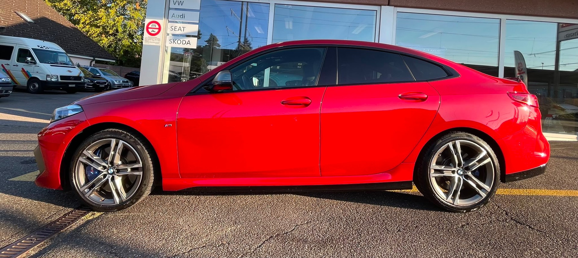BMW M235i Gran Coupé xDrive Pure M Sport Steptronic | 306PS | CH-Auto | LED | Navi-image-0