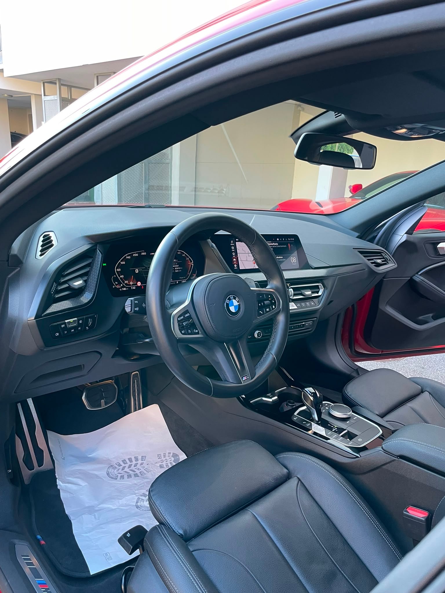 BMW M235i Gran Coupé xDrive Pure M Sport Steptronic | 306PS | CH-Auto | LED | Navi-image-11