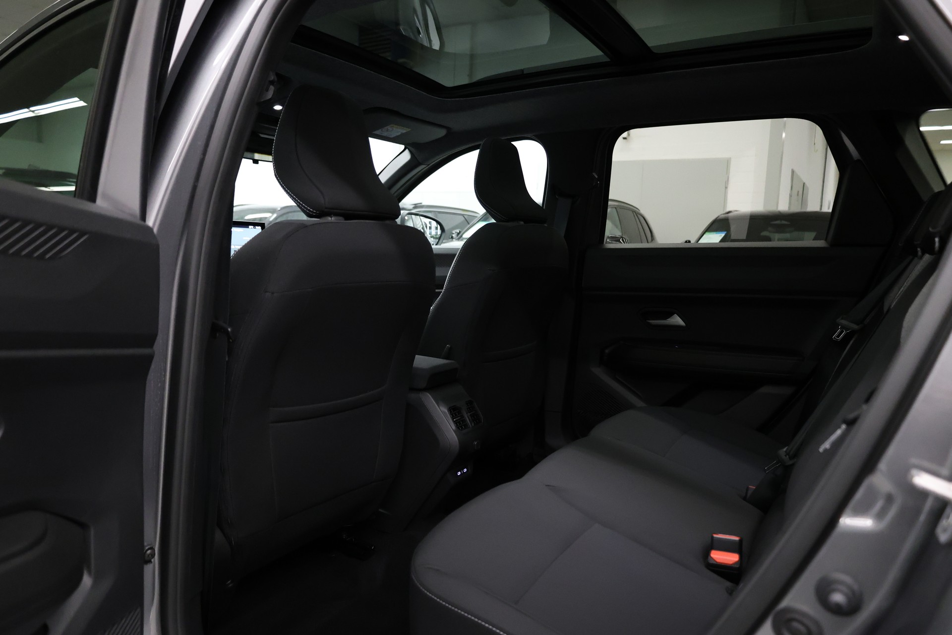 DACIA Bigster 1.8 Hybrid Journey-image-25