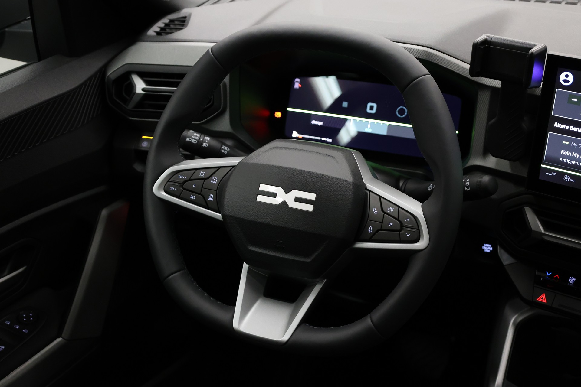 DACIA Bigster 1.8 Hybrid Journey-image-17