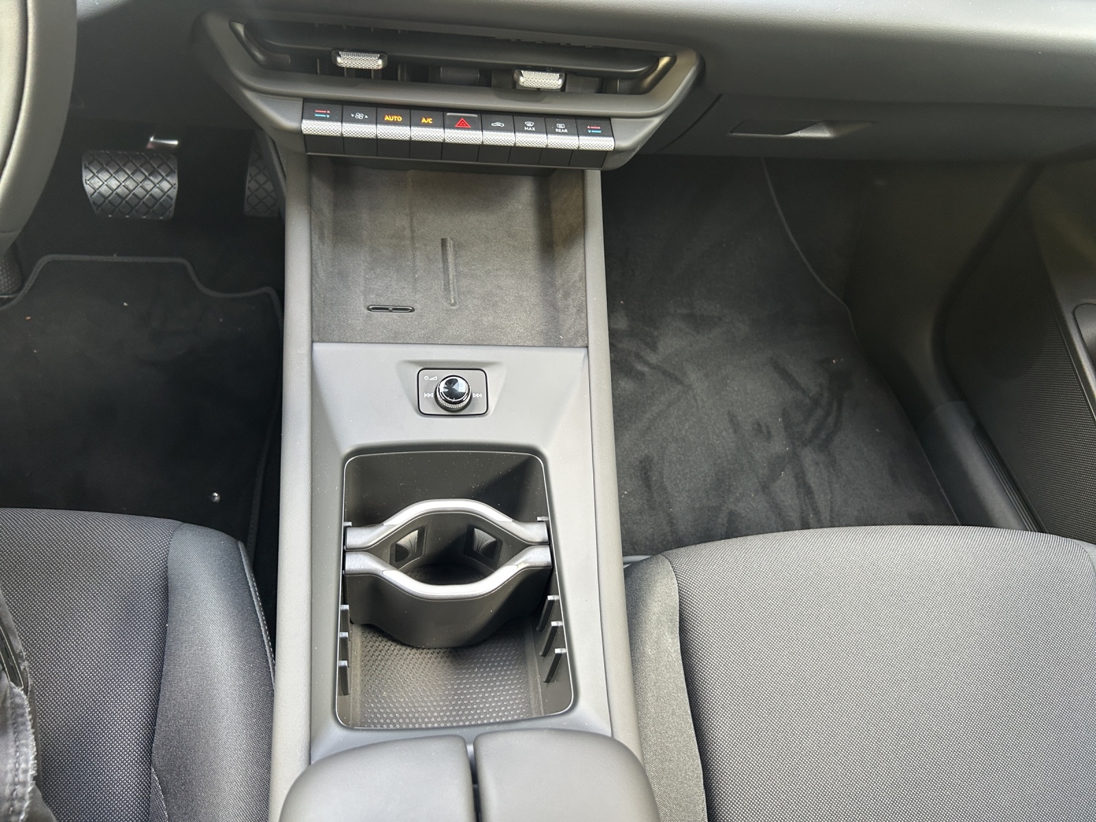 VW ID.3 Neo 58 kWh 190 PS Life-image-14