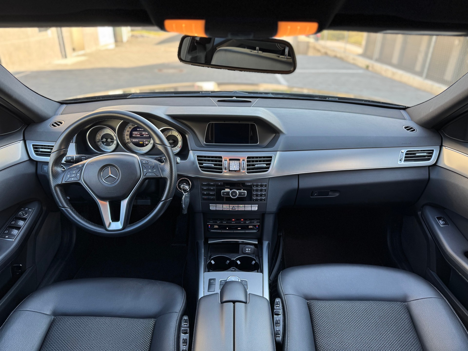 MERCEDES-BENZ E 200 CDI BlueEfficiency Elégance 7G-Tronic-image-9